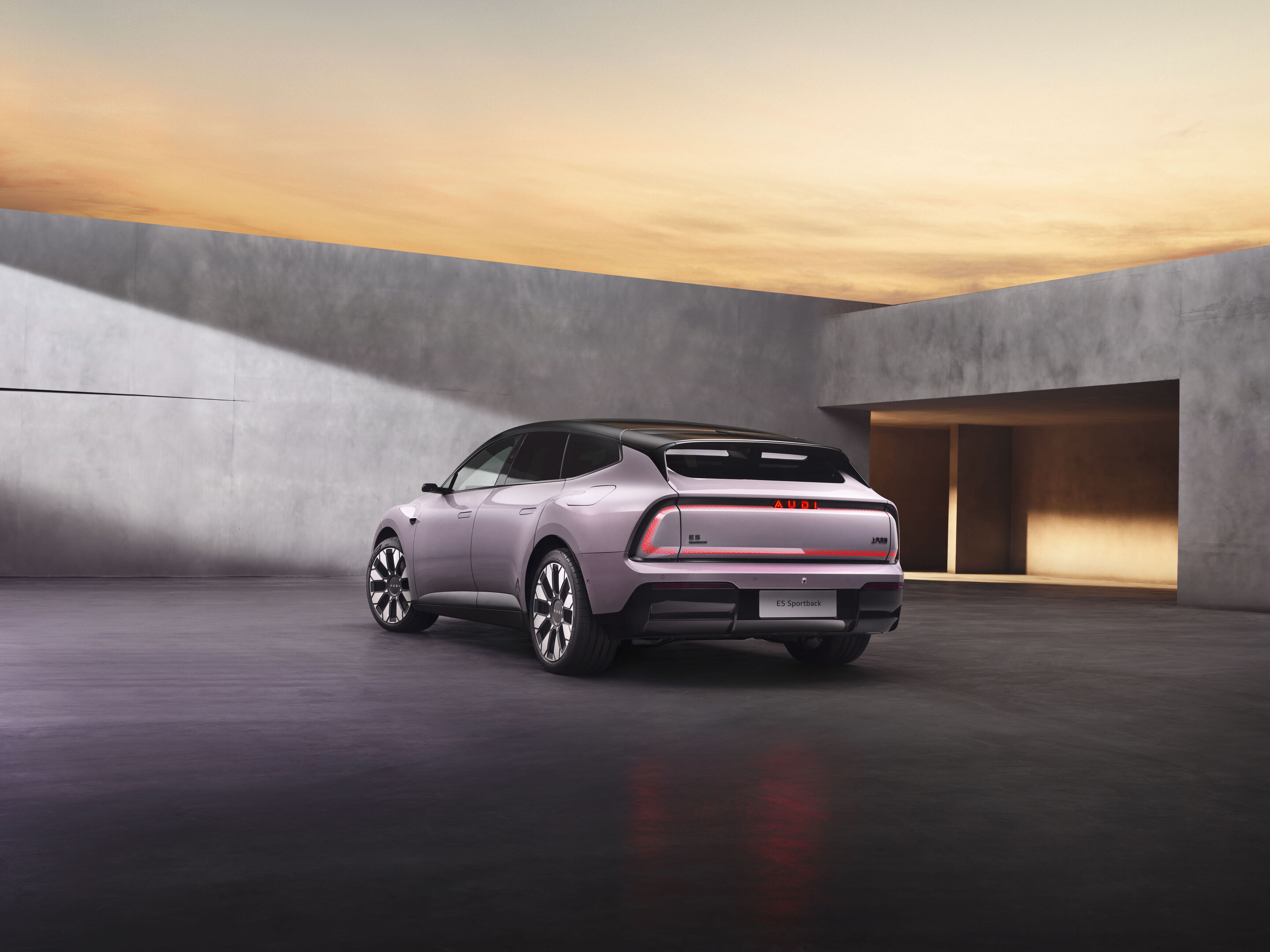 AUDI E5 Sportback - Static photo
Colour: Morning Haze