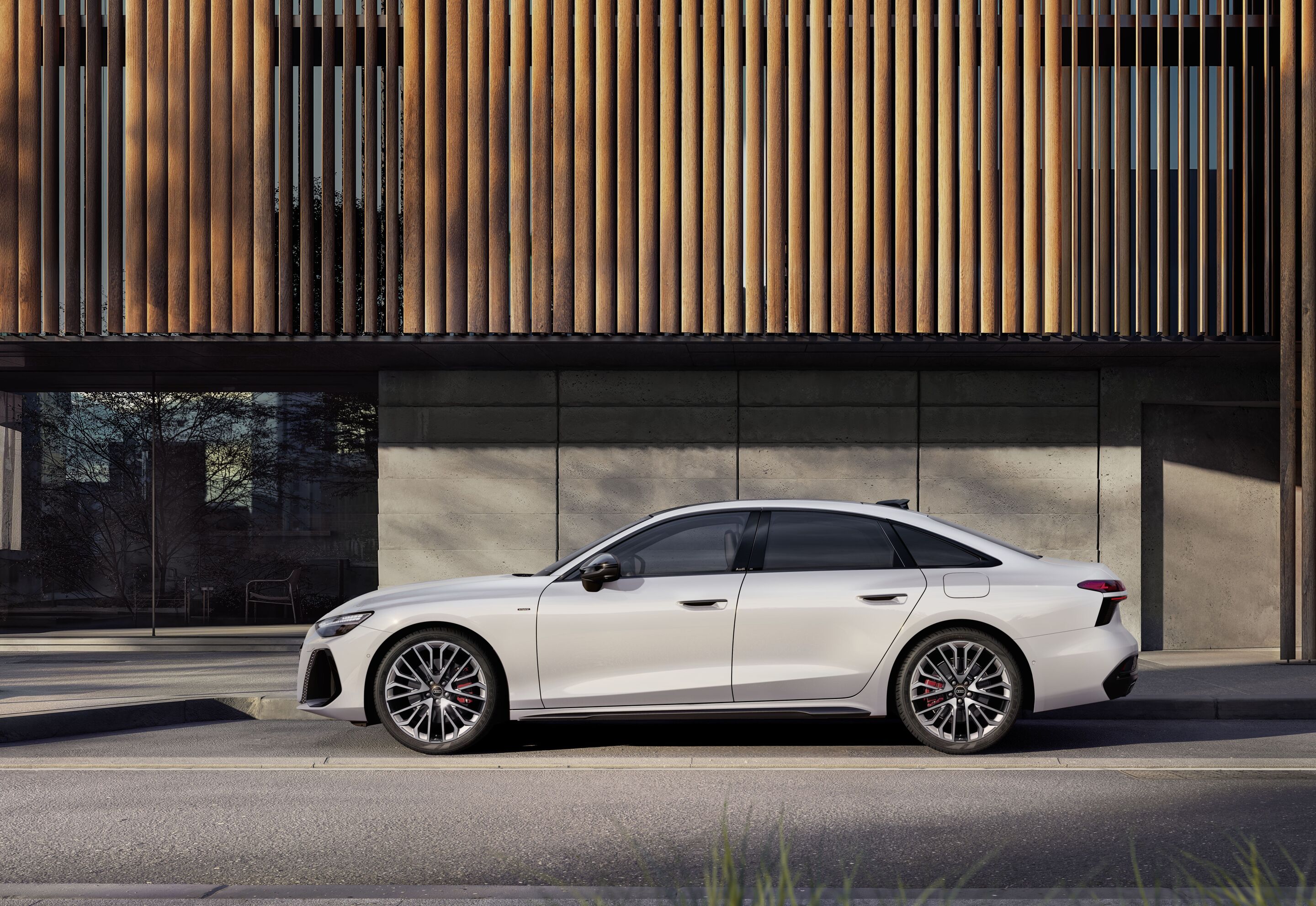 Audi A6 Limousine e-hybrid quattro - Standaufnahme,
Farbe: Gletscherweiß