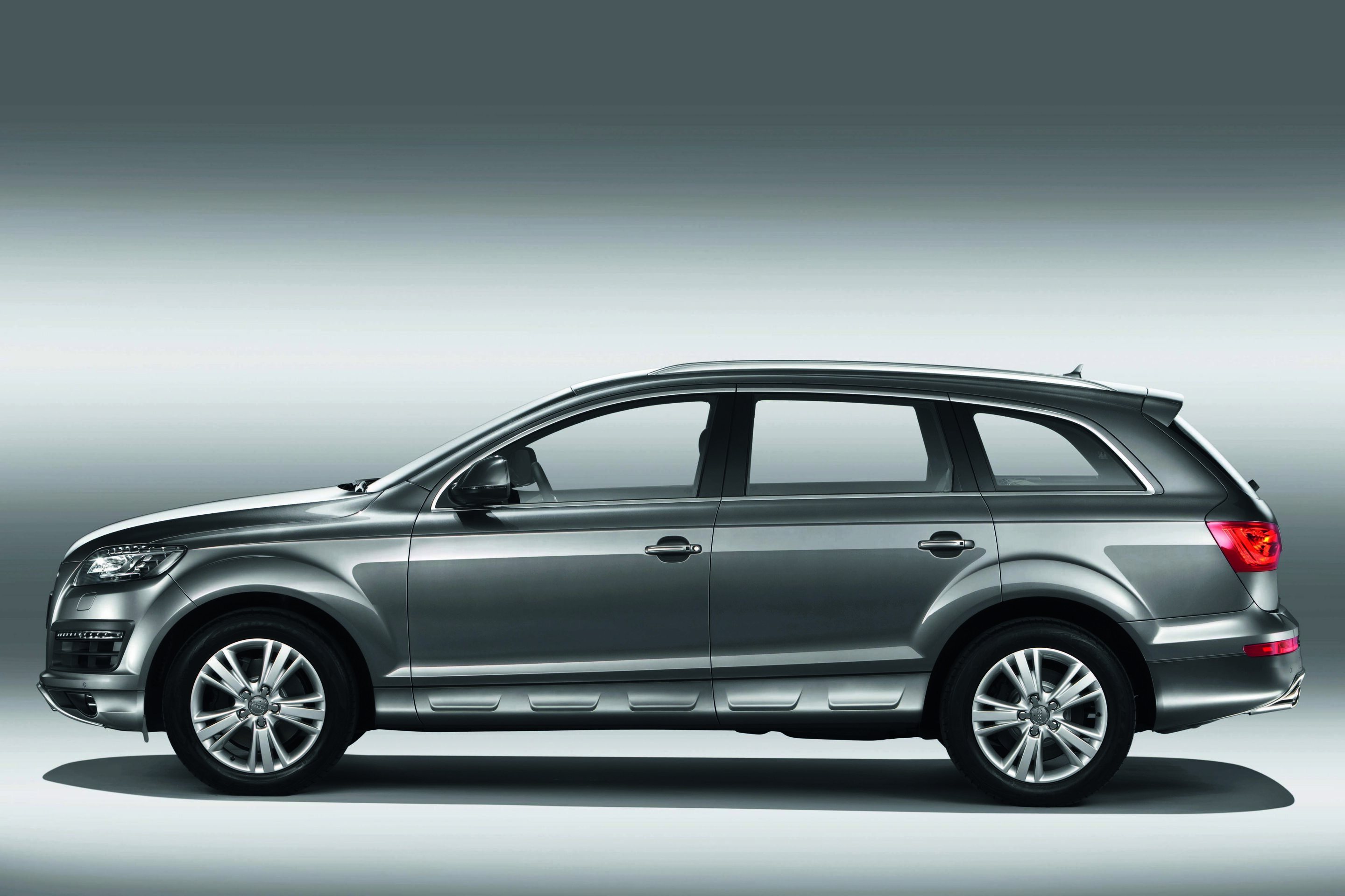 Audi Q7 - Farbe: Graphitgrau