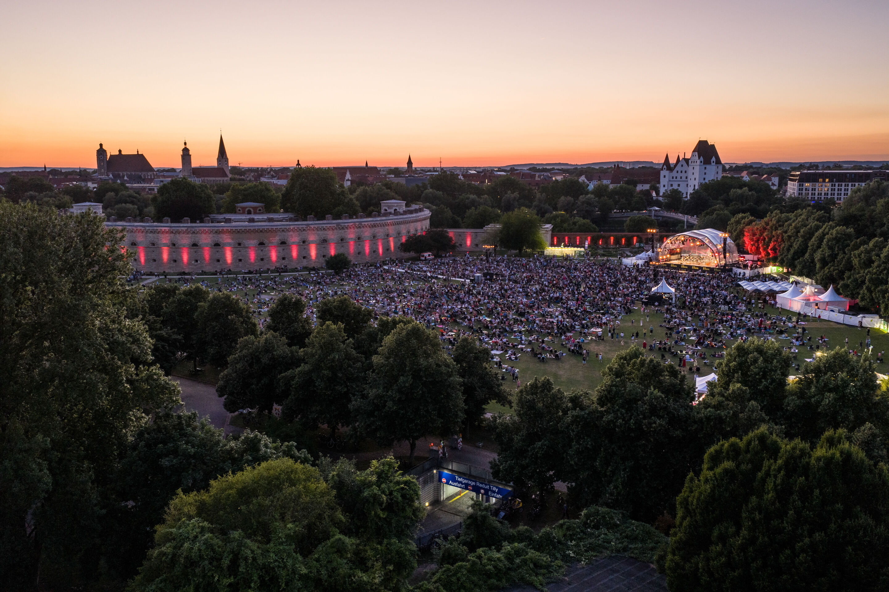 Classic Open Air – German–Italian opera night with the Georgian Chamber Orchestra Ingolstadt - Bird’s-eye view of the Classic Open Air event with the Georgian Chamber Orchestra Ingolstadt and soprano Hila Baggio as part of the Audi Summer Concerts in...