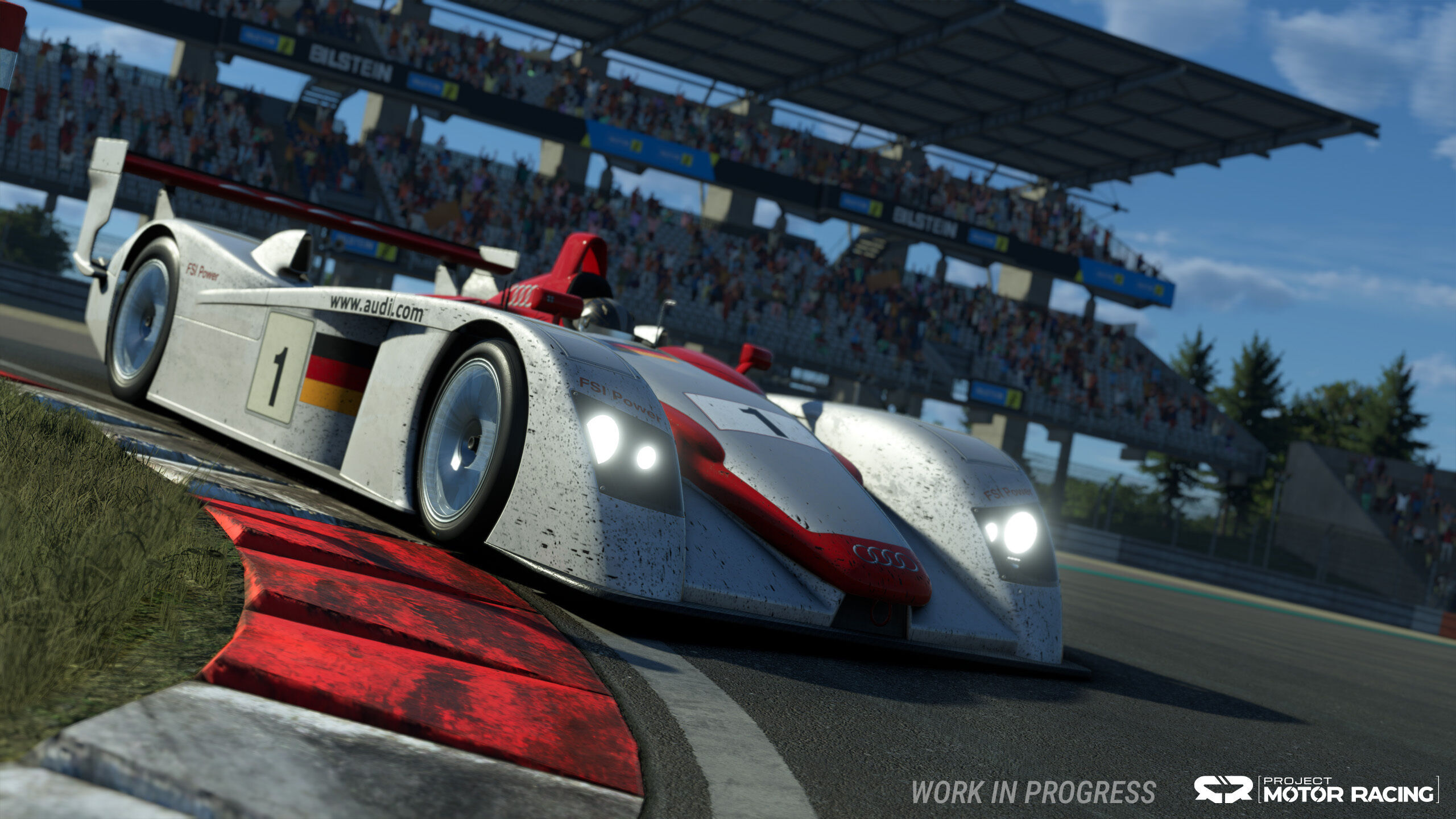 gamescom: Audi Tradition zeigt Le Mans Siegerauto - Ein Screen aus dem Videospiel „Project Motor Racing“ von GIANTS Software – zu sehen: der Audi R8 Le Mans Prototyp, der das 24 Stunden Rennen 2002 gewonnen hat.