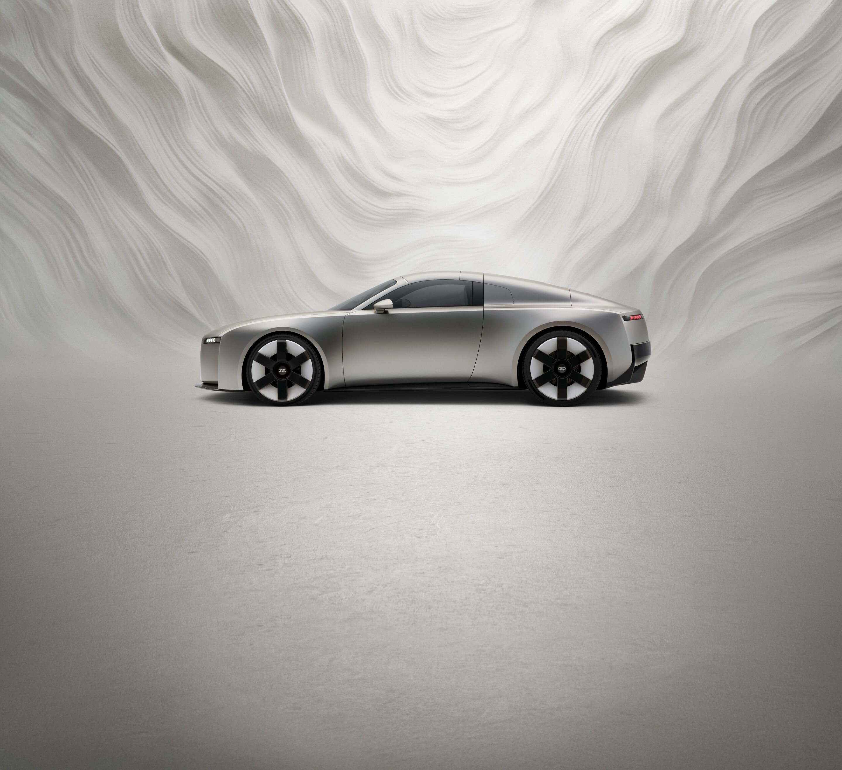 Audi Concept C - Indoor-Standaufnahme, Exterieur, Seitenansicht