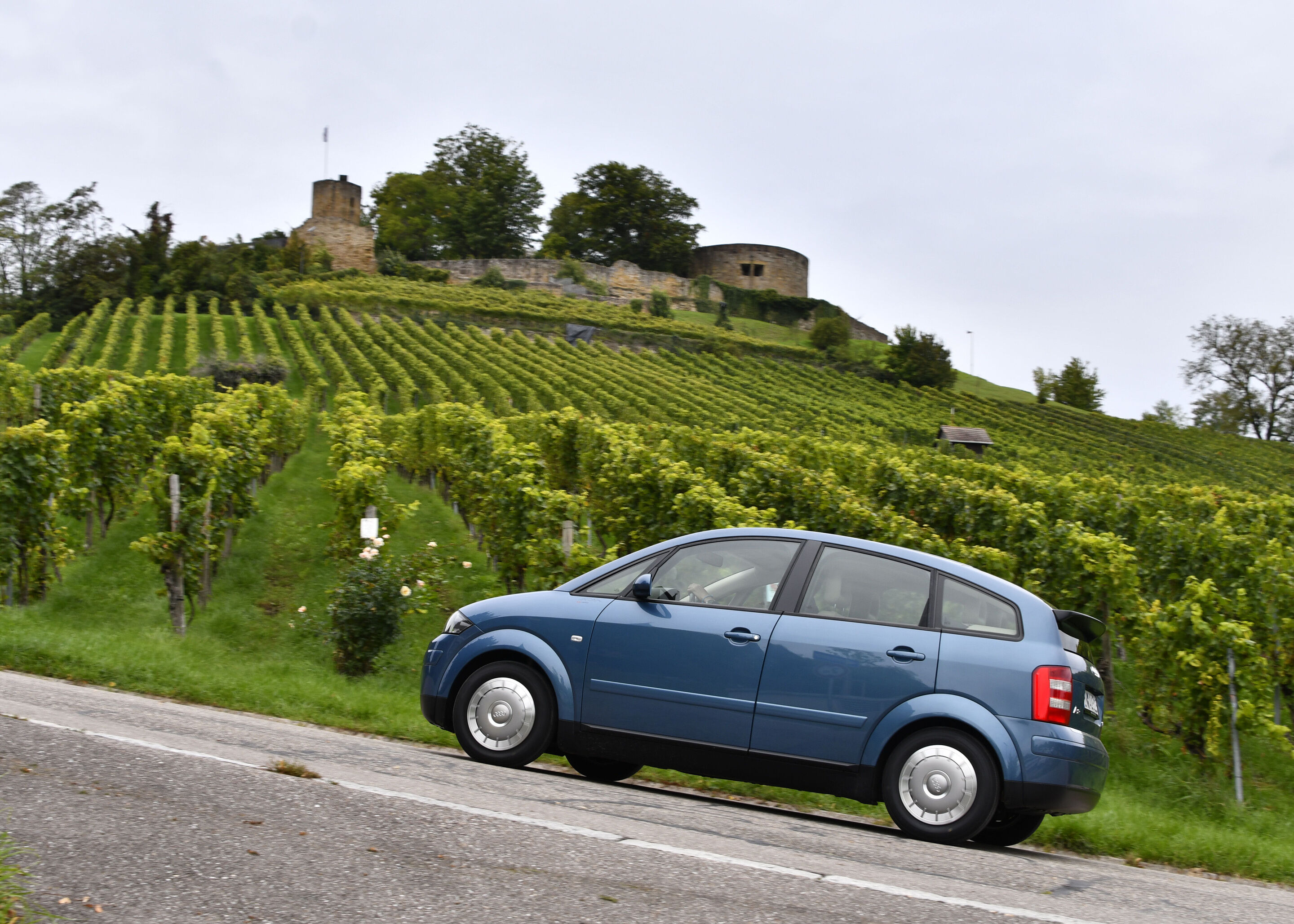 Leading light: 25 years Audi A2 - The Audi A2 was launched in 2000 – 25 years ago. The picture shows a side view of the Audi A2 1.2 TDI as the world’s first four-door three-liter car, rolling shot.