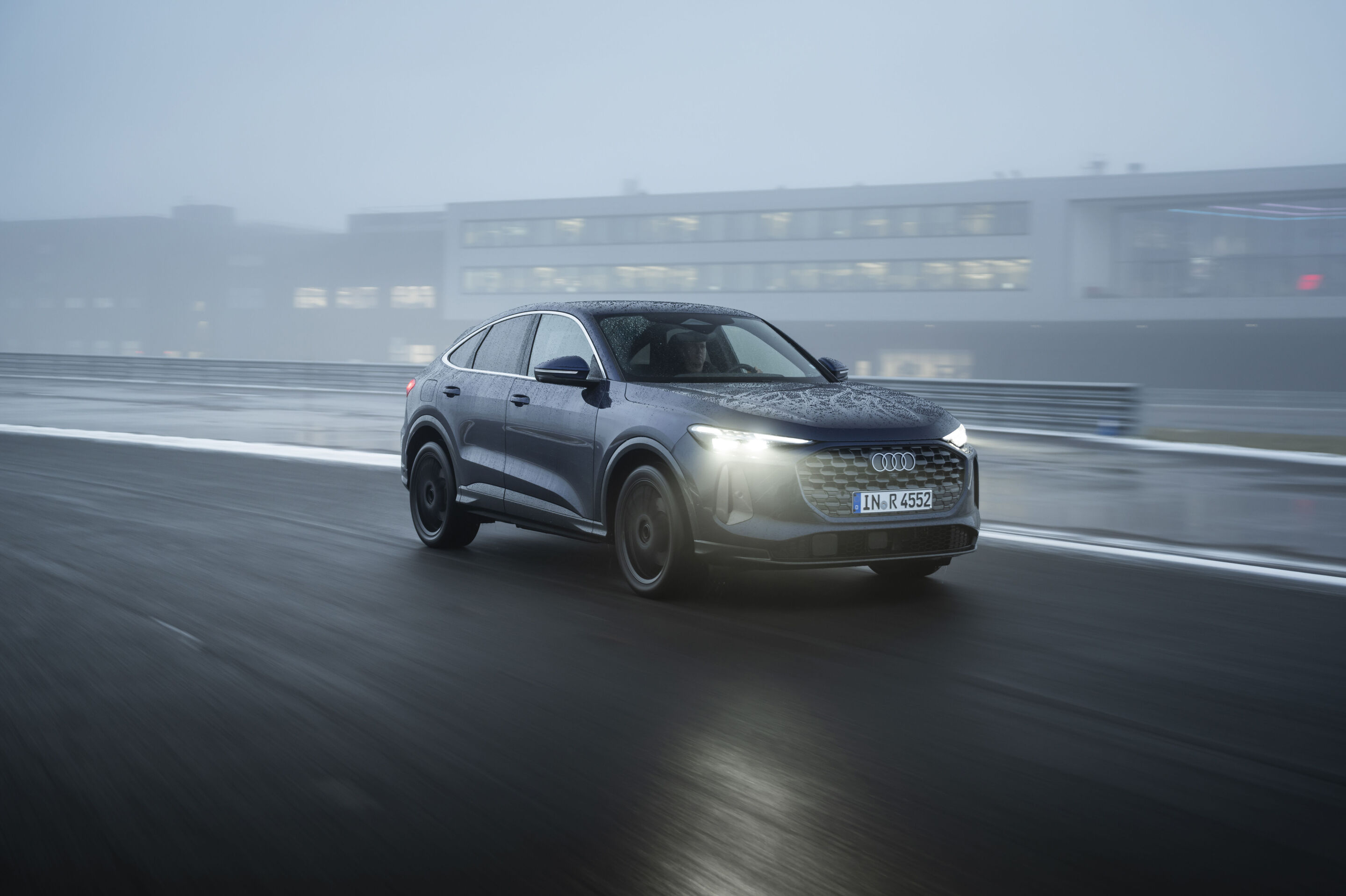 V6-Diesel-Motor für Audi Q5 und Audi A6 - Neuer V6 TDI im Audi Q5: 580 Nm Drehmoment, Mild-Hybrid-Technologie und die Option für HVO-Kraftstoff, der bis zu 95 Prozent weniger CO₂-Emissionen ermöglicht.