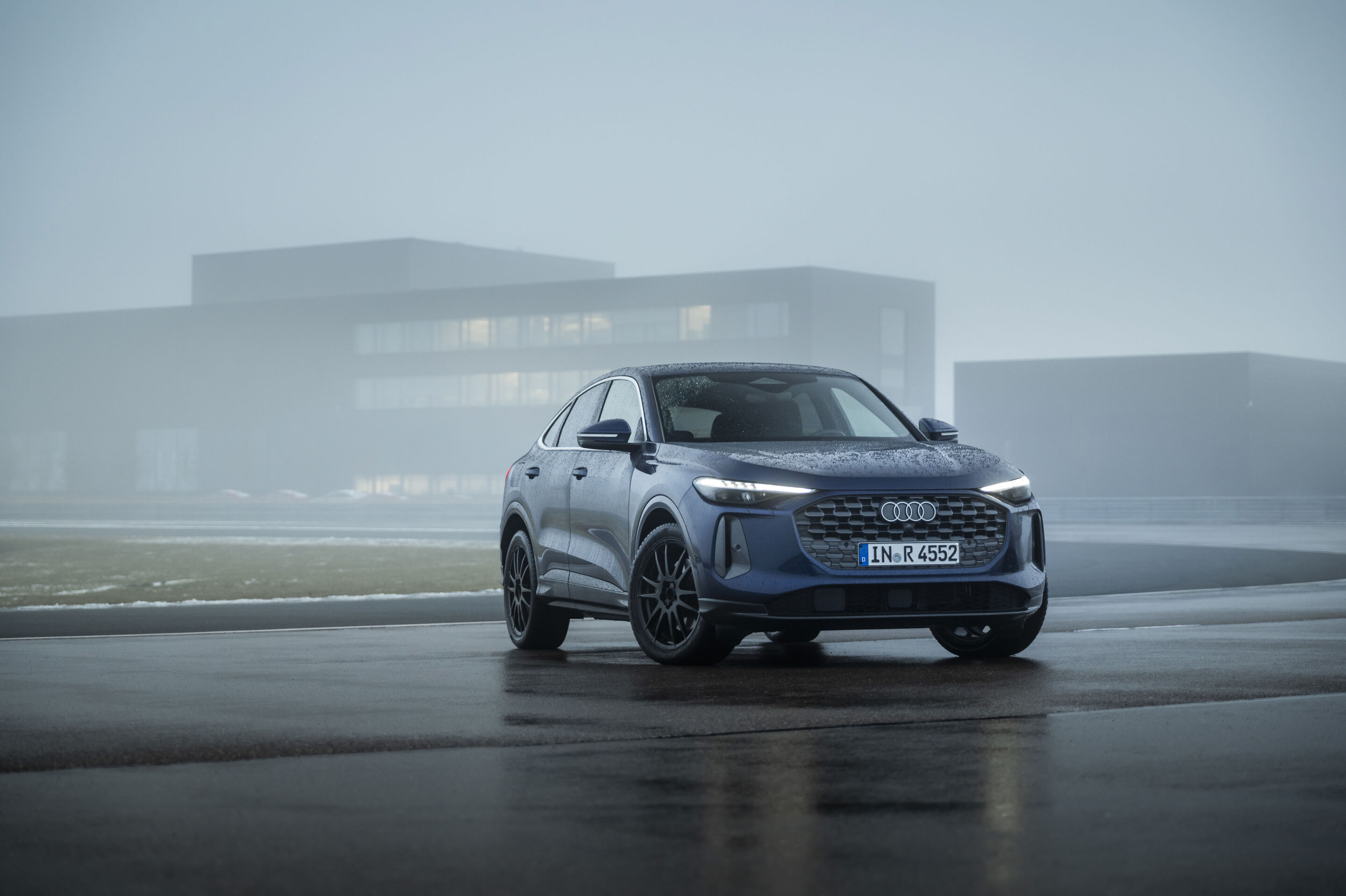 V6-Diesel-Motor für Audi Q5 und Audi A6 - Neuer V6 TDI im Audi Q5: 580 Nm Drehmoment, Mild-Hybrid-Technologie und die Option für HVO-Kraftstoff, der bis zu 95 Prozent weniger CO₂-Emissionen ermöglicht.