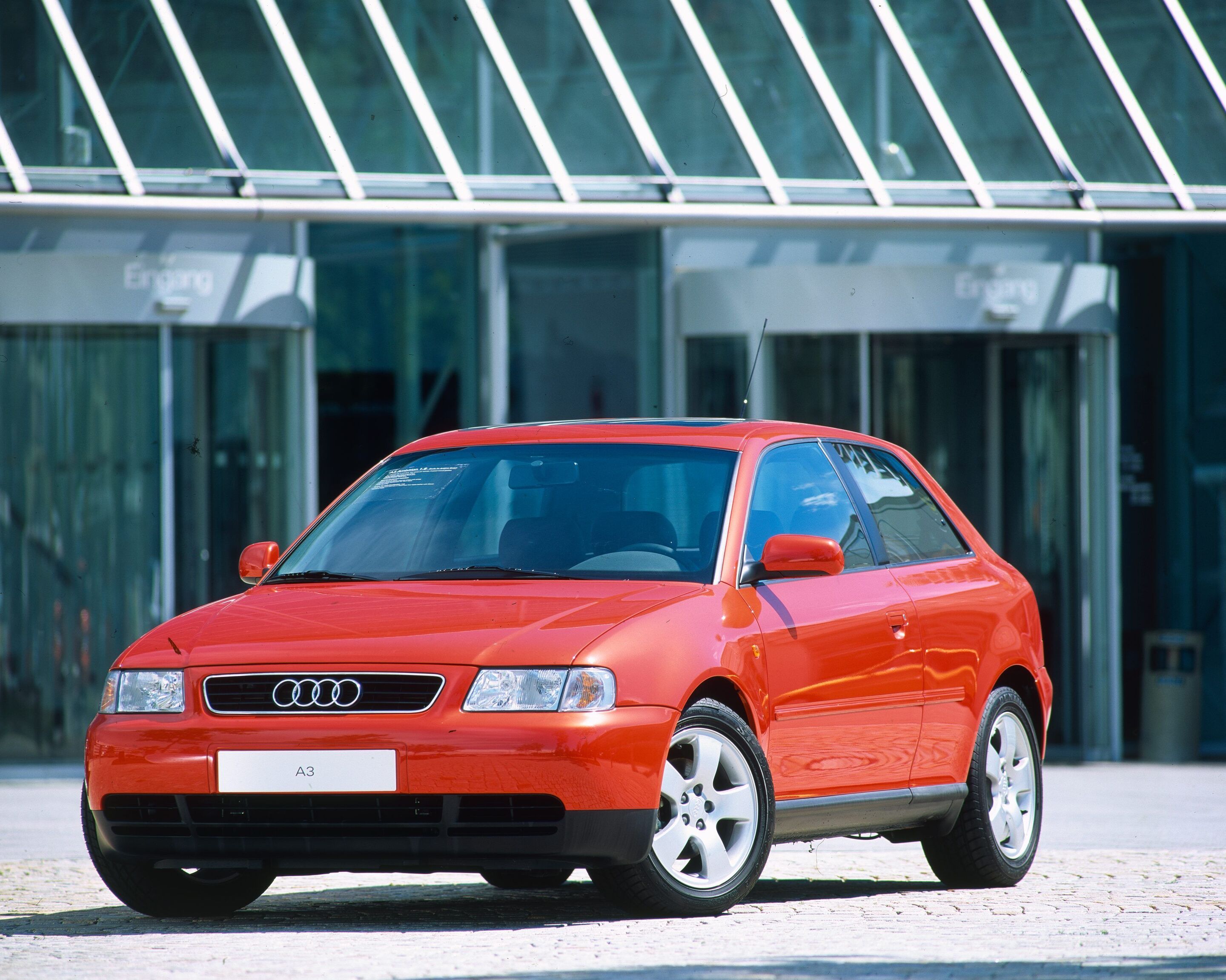 Audi Tradition to commemorate numerous anniversaries in 2026 - At the „Mondial de l’Automobile” in Paris, Audi presented the Audi A3 in 1996.