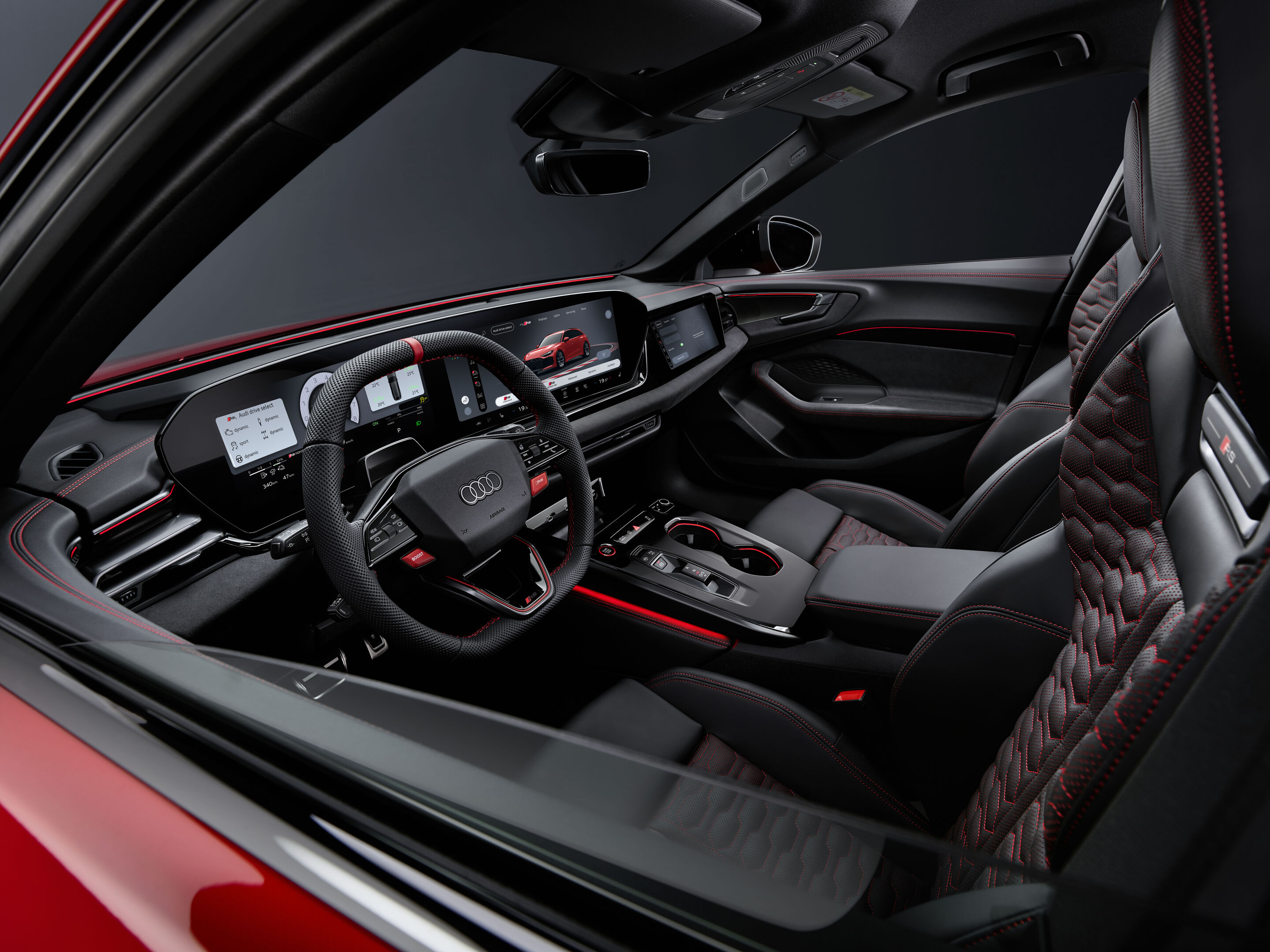 Audi RS 5 Avant - Progressivrot Metallic, Indoor-Standaufnahme, Interieur