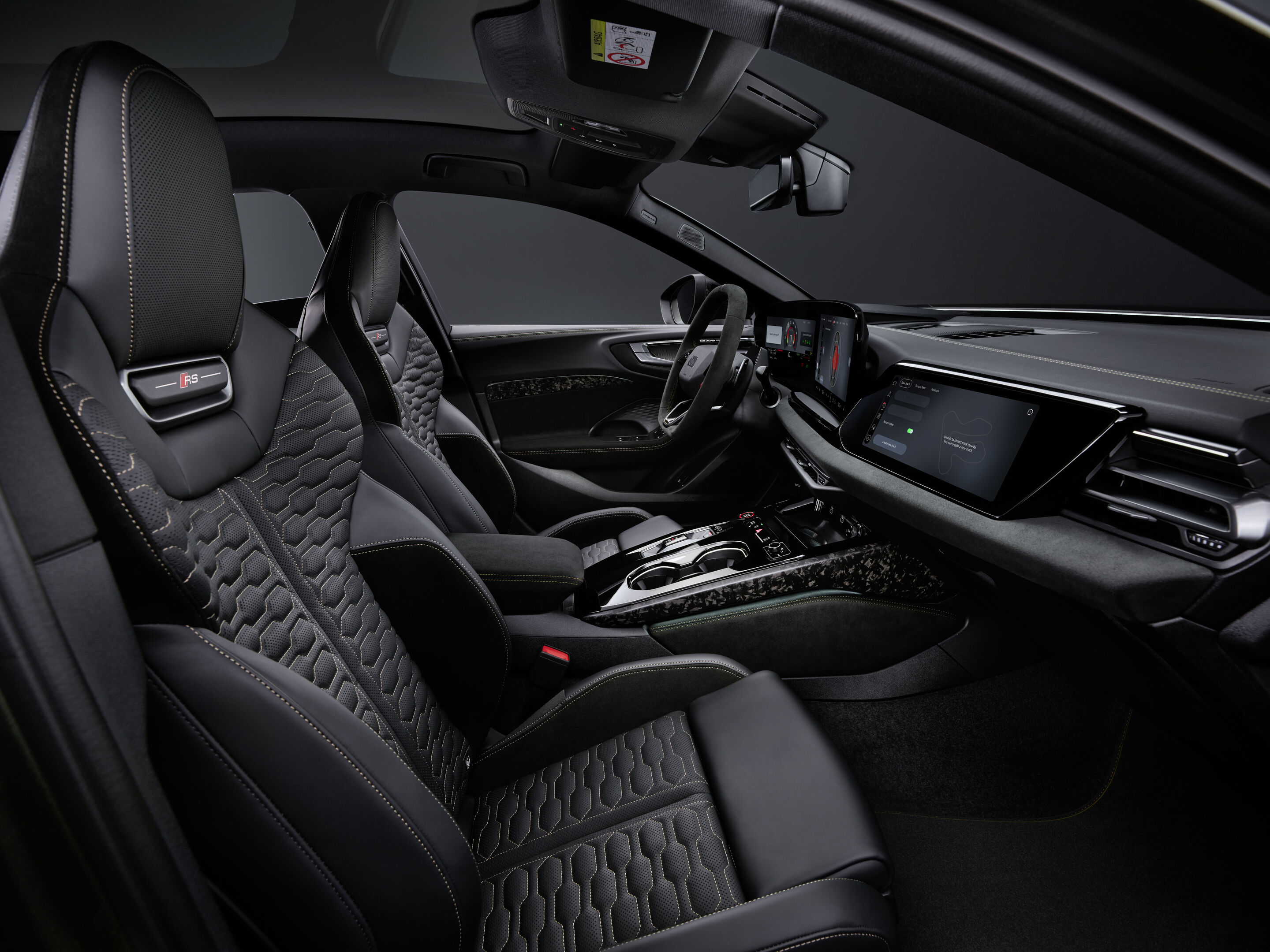 Audi RS 5 Limousine - Bedfordgrün Metallic, Indoor-Standaufnahme, Interieur