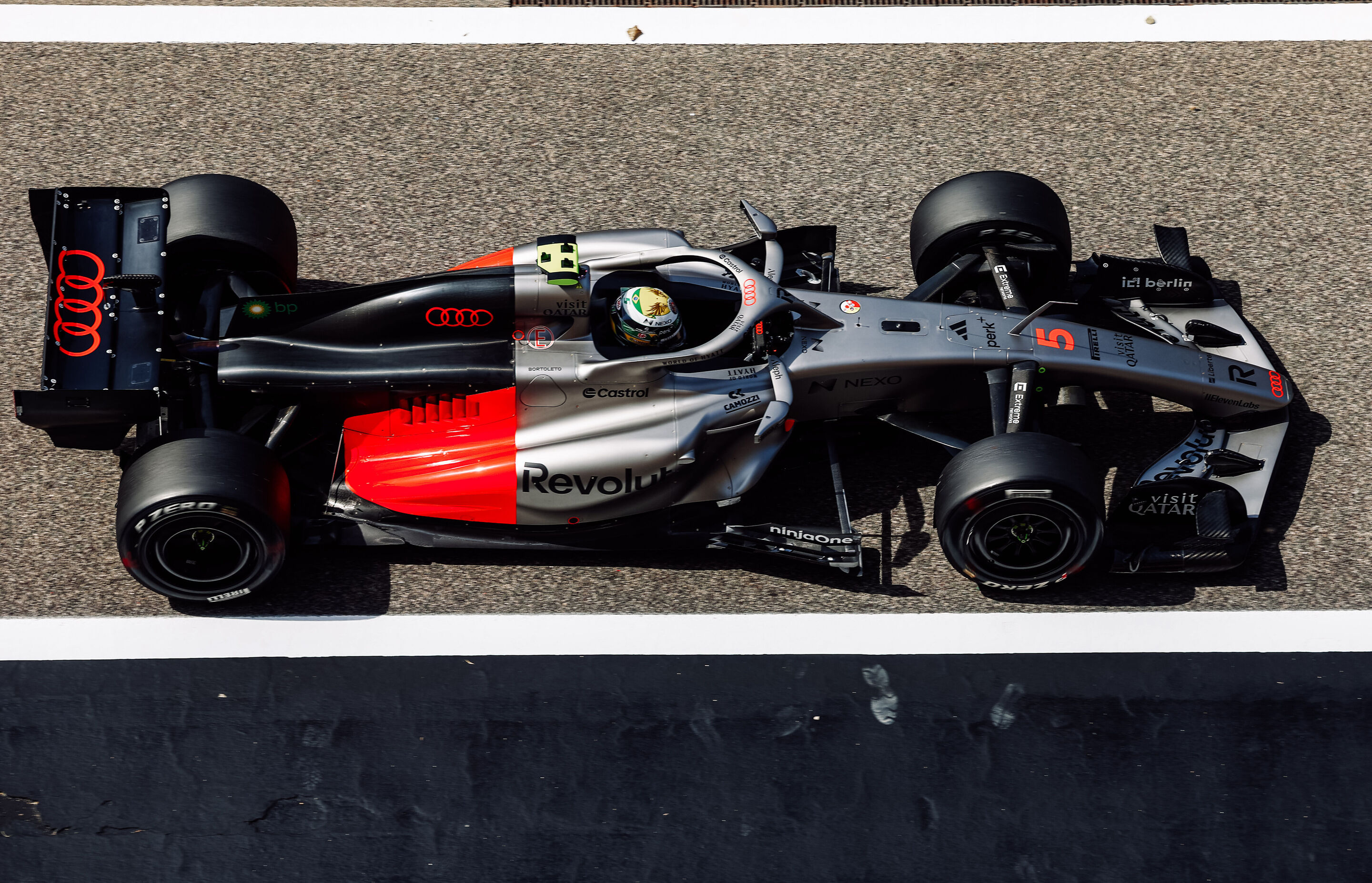 Audi Revolut F1 Team: Testfahrten Bahrain - Audi R26