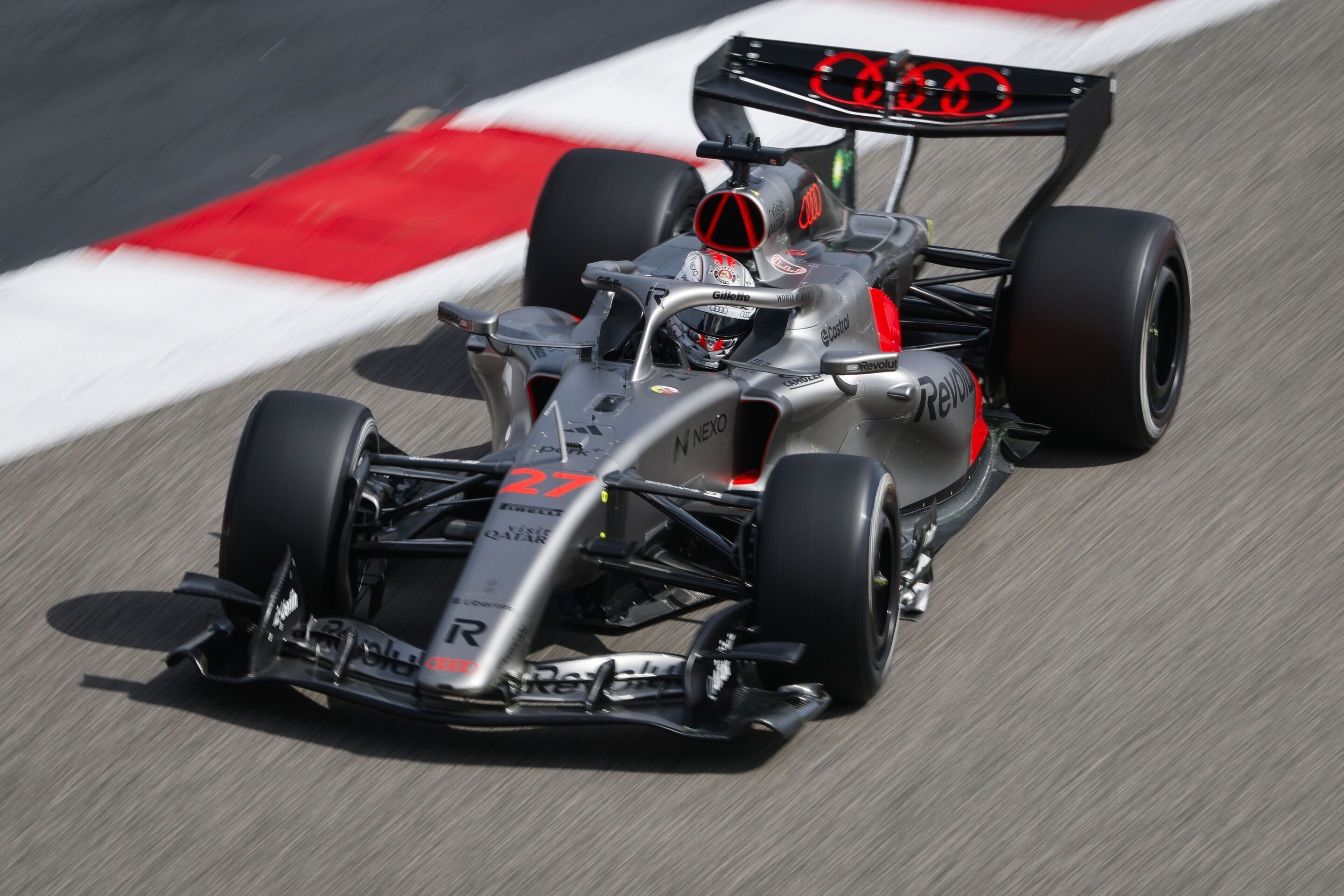 Audi Revolut F1 Team: Testfahrten Bahrain - Audi R26