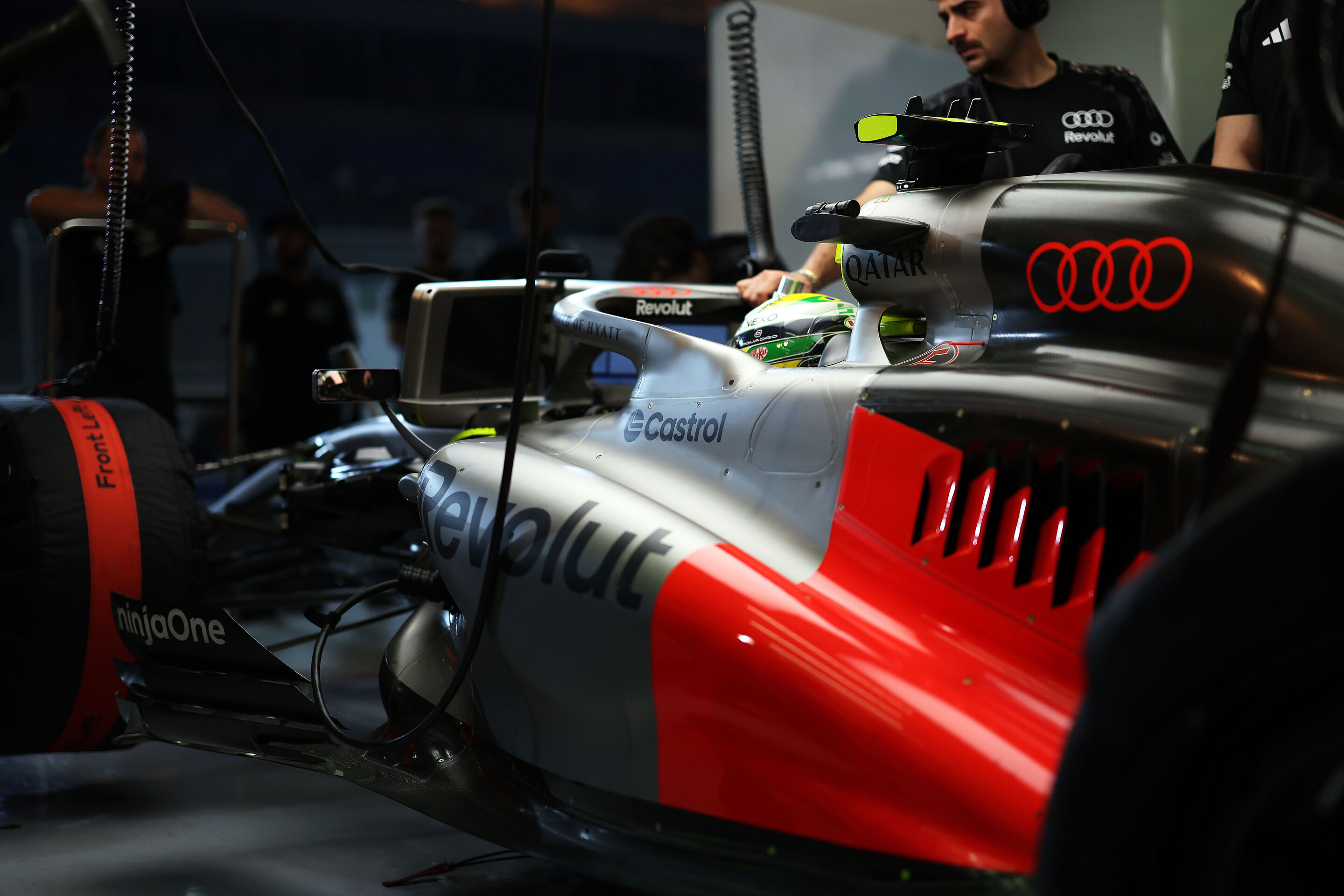 Audi Revolut F1 Team: Testfahrten Bahrain - Audi R26