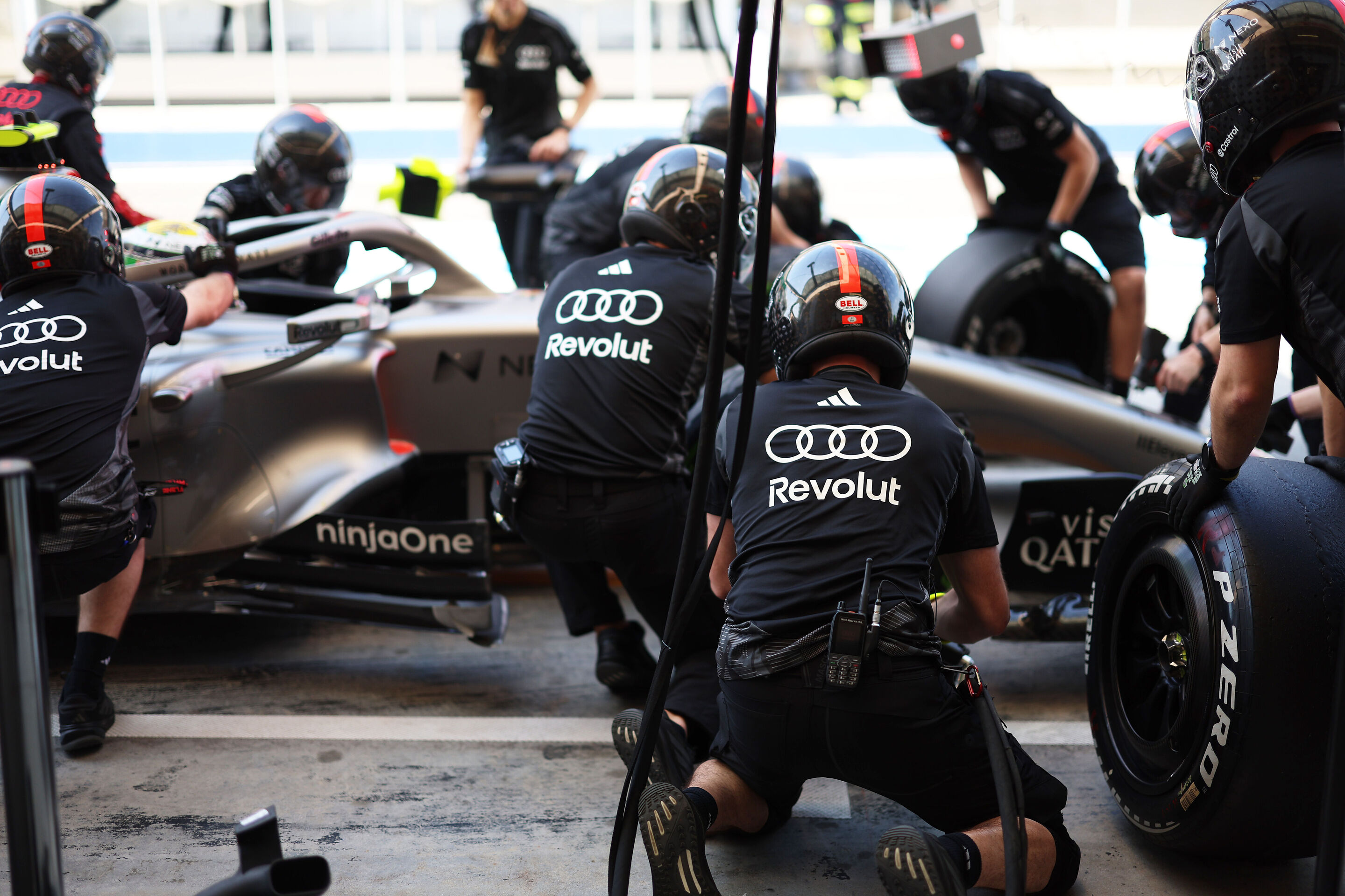 Audi Revolut F1 Team: Testfahrten Bahrain - Audi Revolut F1 Team