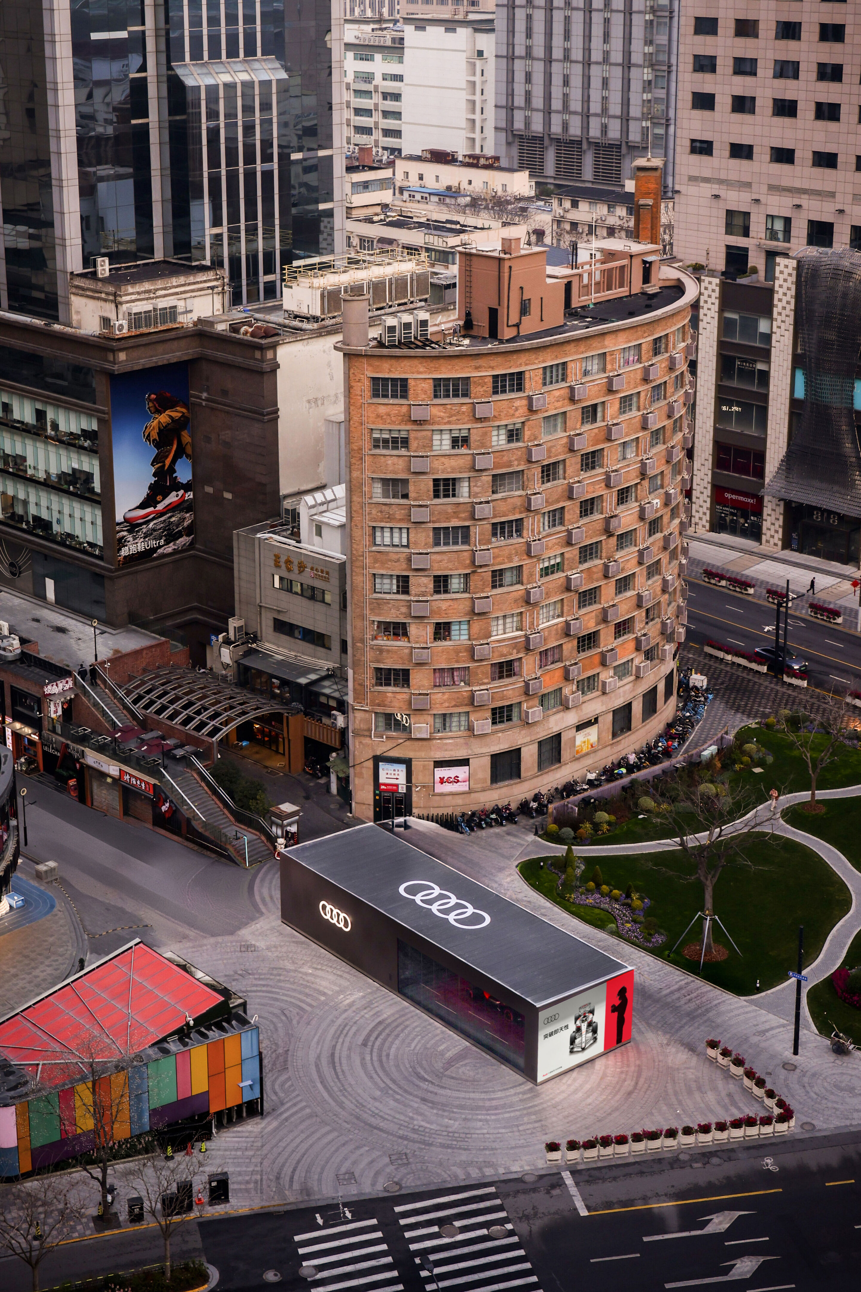 Audi Revolut F1 Team: Chinese Grand Prix - Audi City Popup in Shanghai