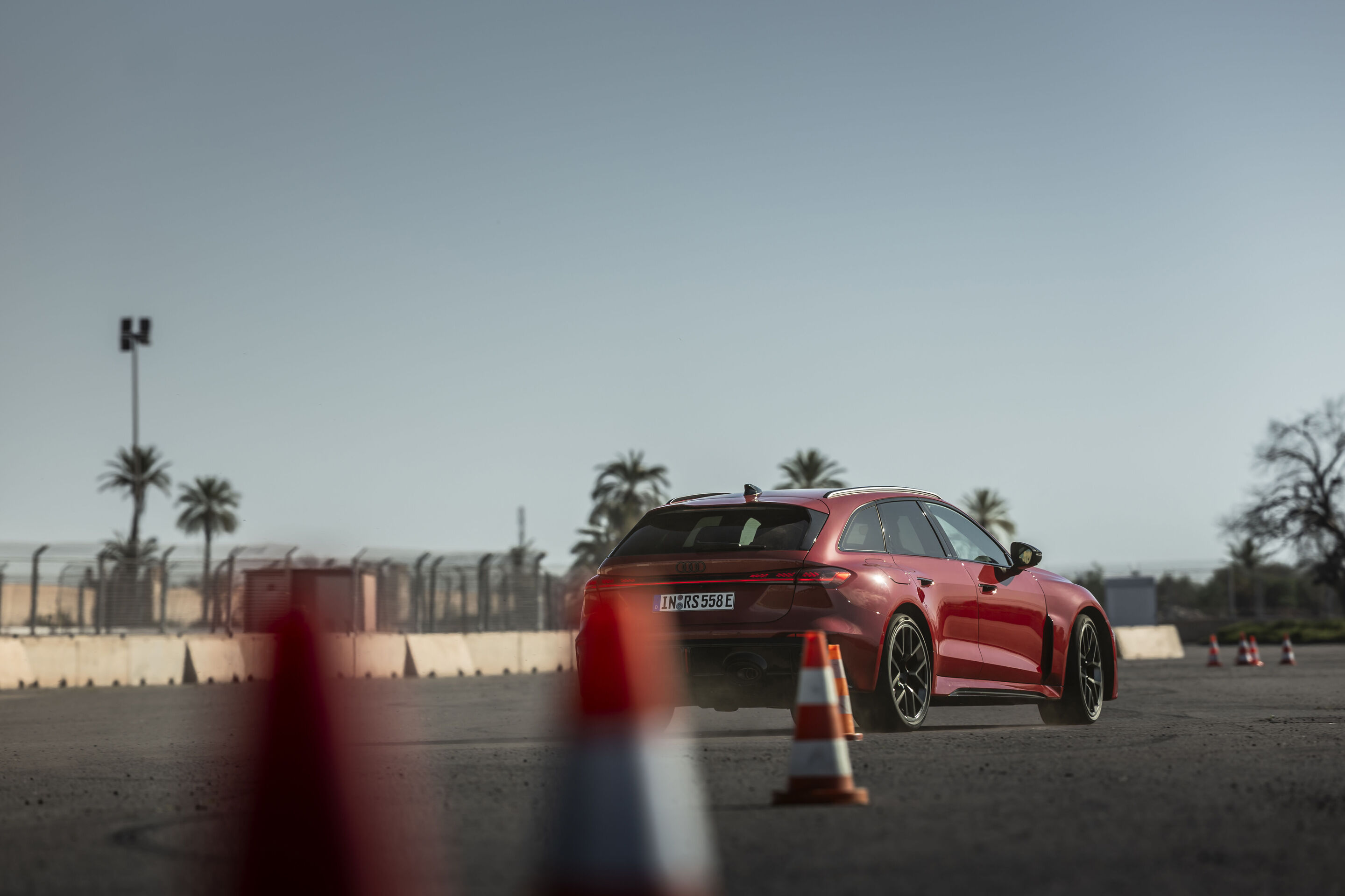 Audi RS 5 Avant - Der RS 5 Avant auf der Handlingstrecke in Marrakesch.