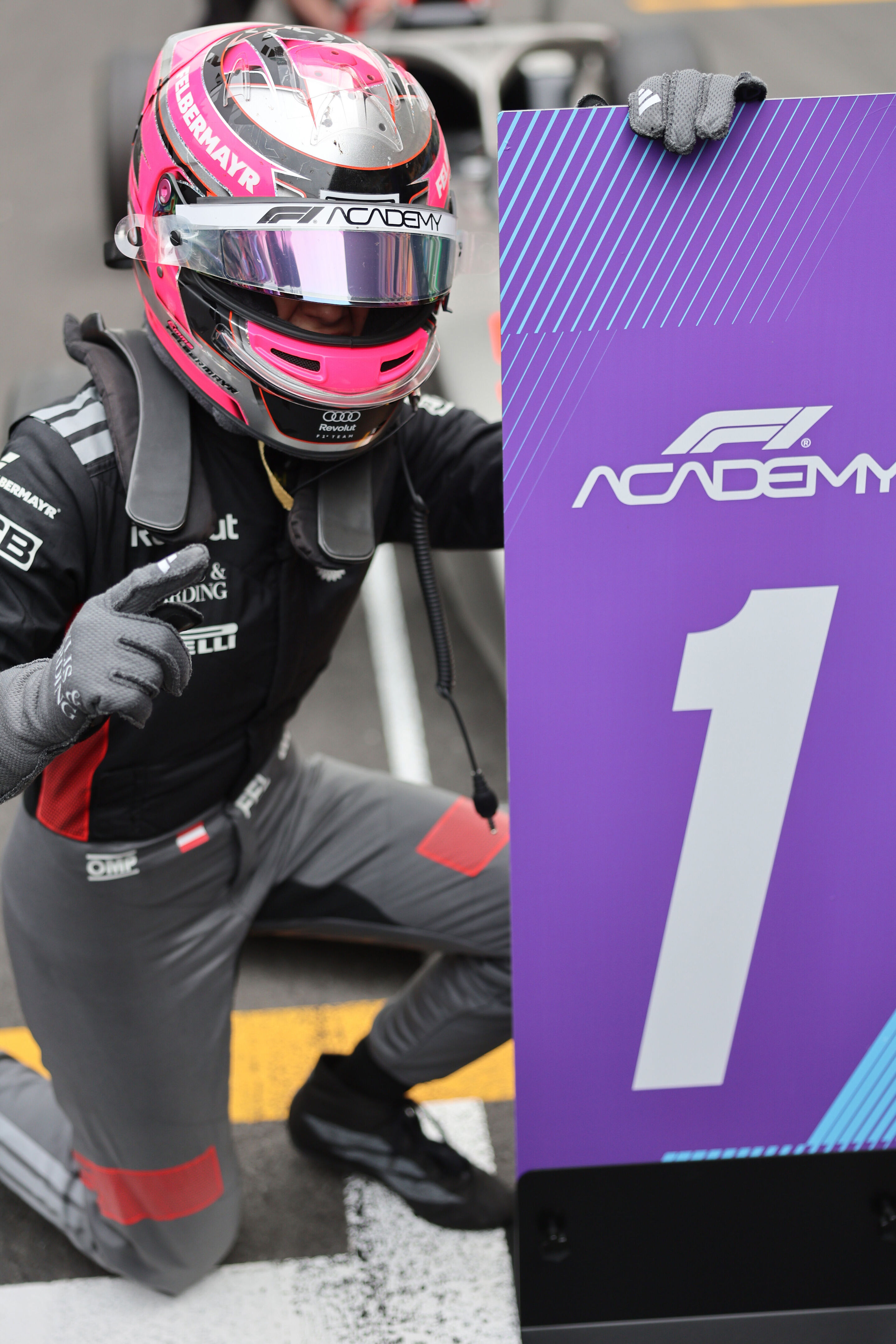 Audi Revolut F1 Team: Grand Prix von China - Nach Platz drei im Sprint am Vortag erzielte Emma Felbermayr beim Hauptrennen der F1 Academy in Shanghai am Sonntag den Rennsieg.