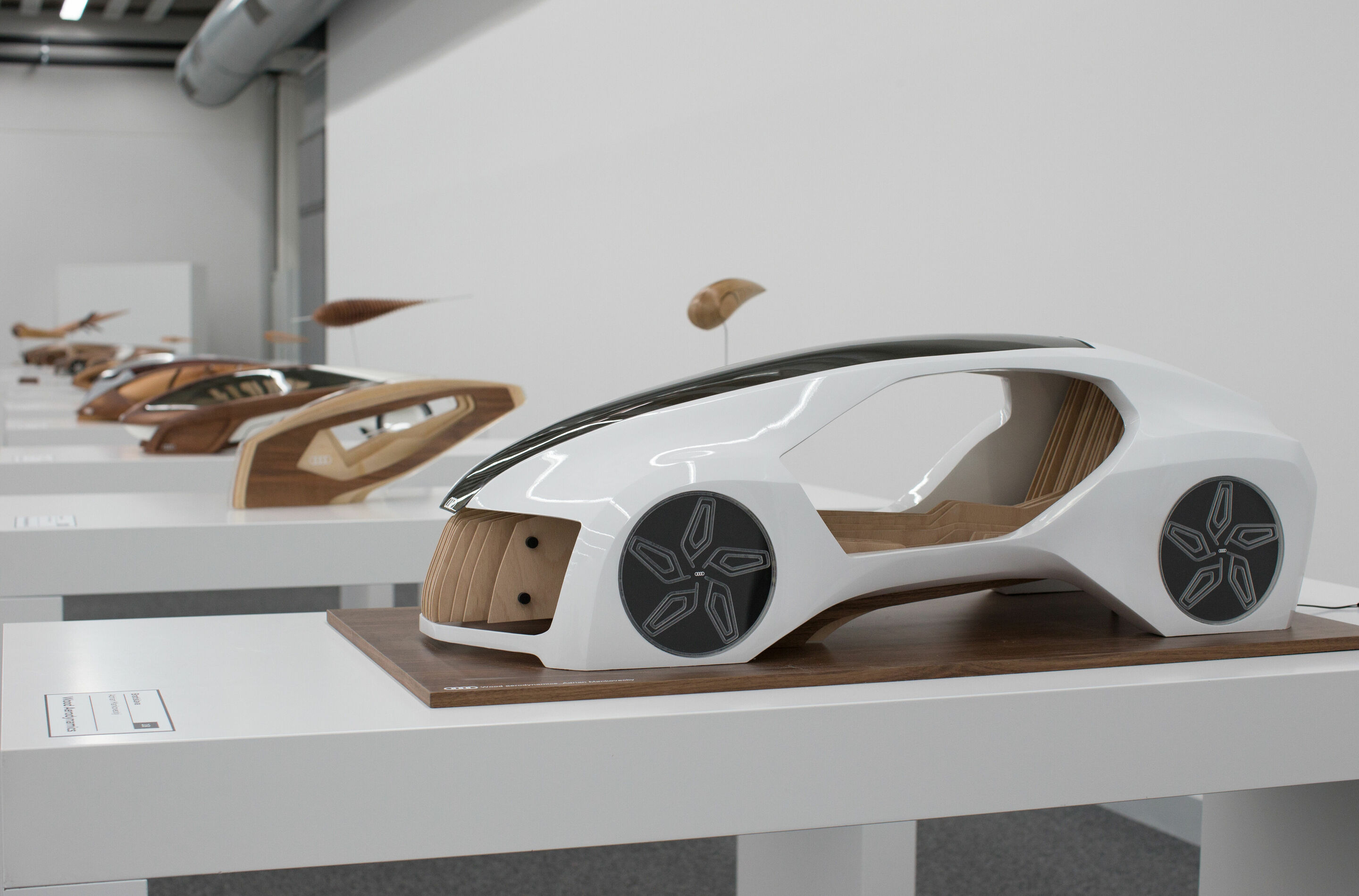 Hochschulen zu Gast bei Audi Design UNIverse - Die Modelle der Academy of Fine Arts and Design aus Bratislava zum Audi-Kooperationsprojekt „Wood Aerodynamics“ ausgestellt auf dem Audi Design UNIverse Event.