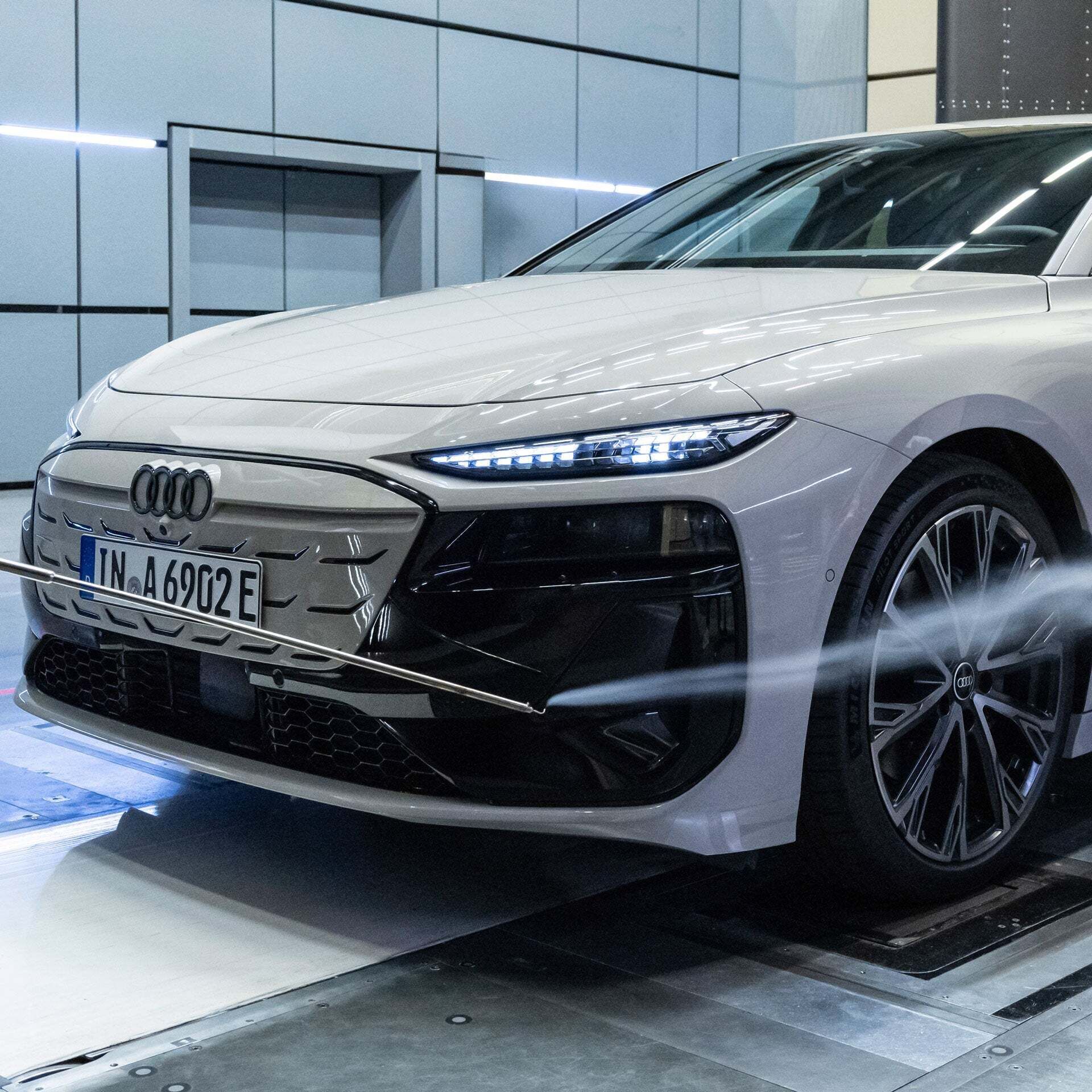 Angled front view of the Audi A6 e-tron in the wind tunnel