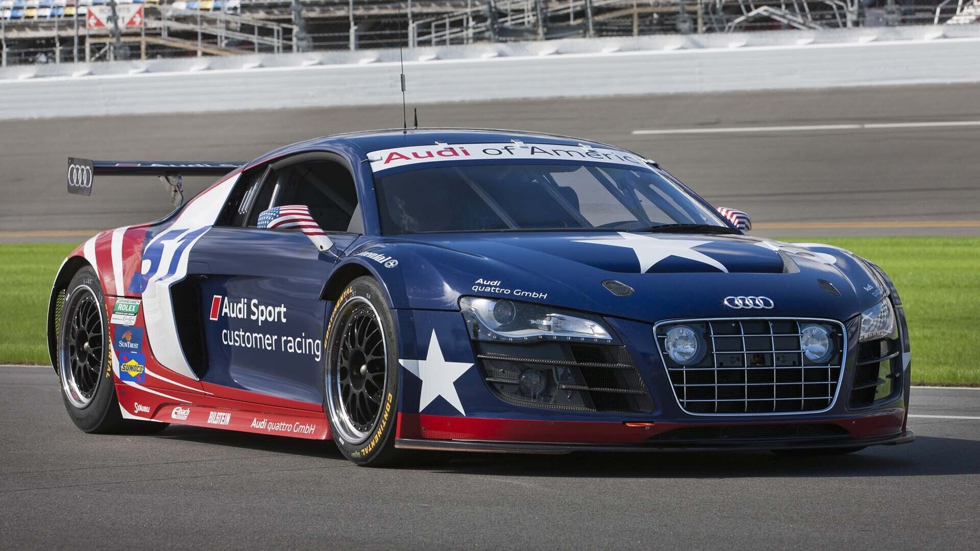 A picture showing the Audi R8 GRAND-AM at Daytona.