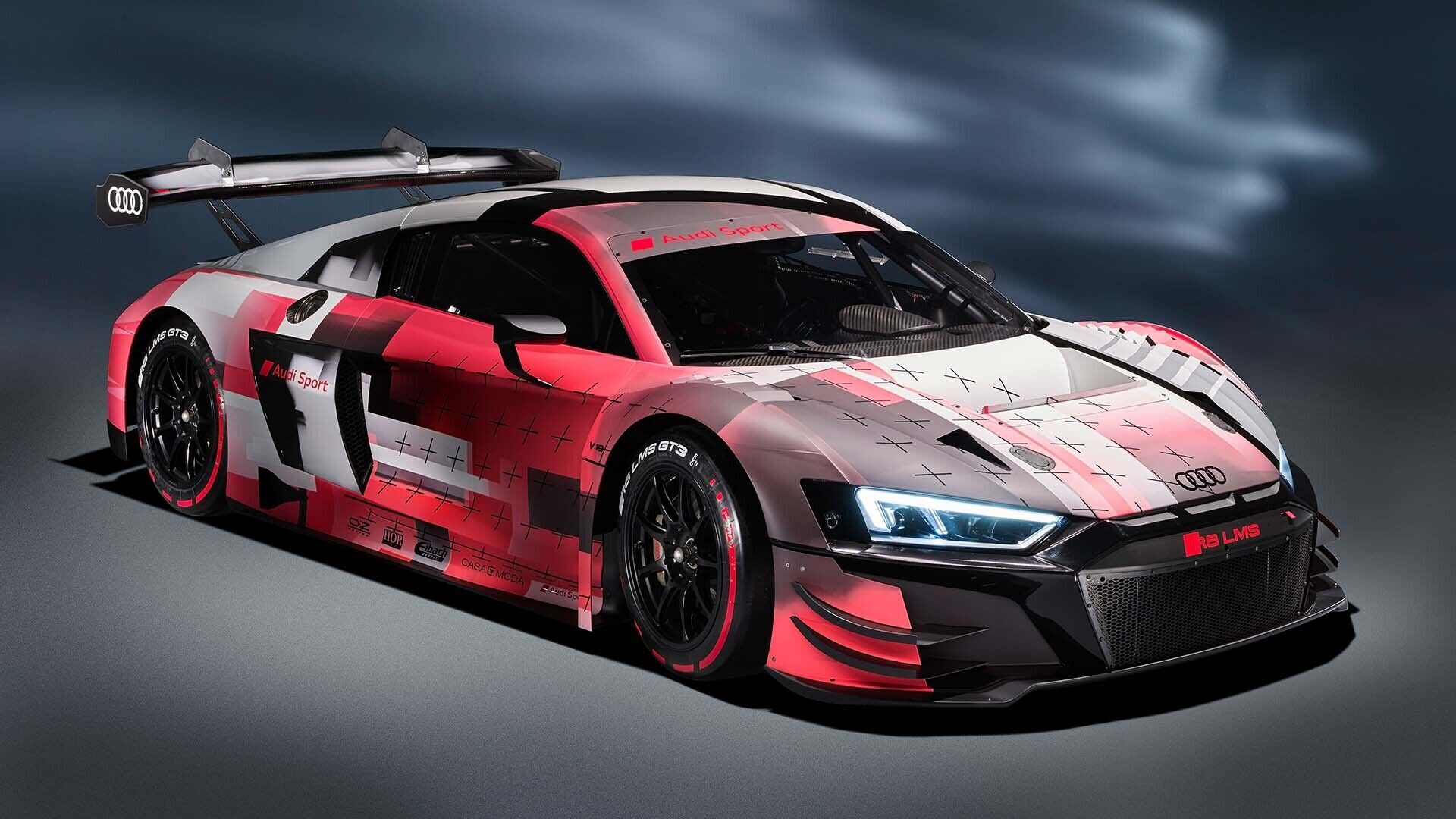 A studio picture showing the Audi R8 LMS GT3 in 2021.