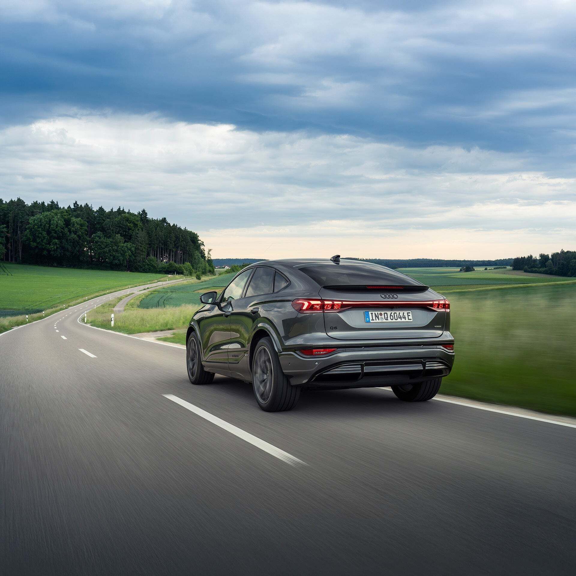 Audi Q6 Sportback e-tron - Audi Q6 Sportback e-tron