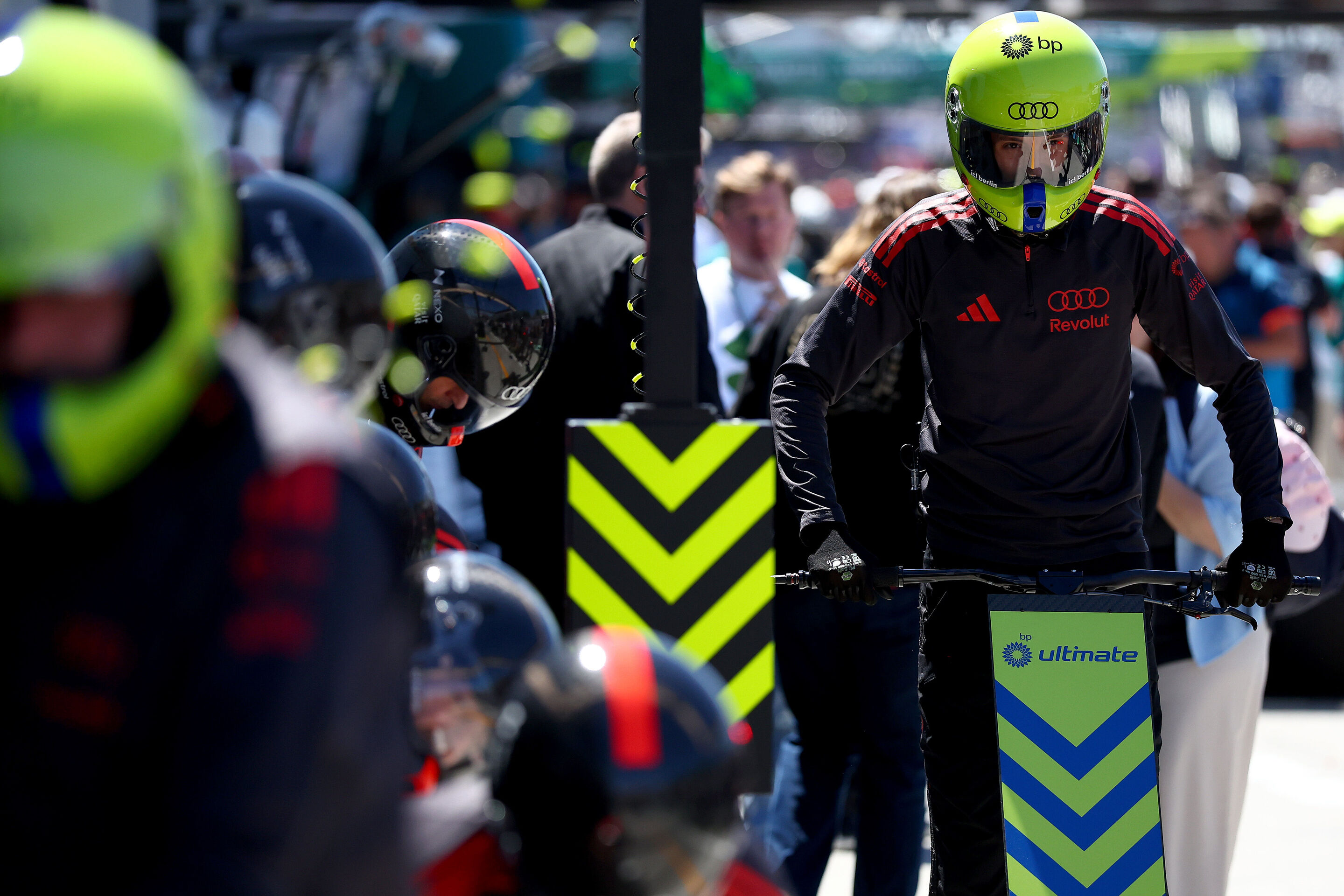 Audi Revolut F1 Team: Canadian Grand Prix - MONTREAL, QUEBEC - MAY 22: The Audi F1 Team pit crew practice a pit stop in the Pitlane prior to practice ahead of the F1 Grand Prix of Canada at Circuit Gilles-Villeneuve on May 22, 2026 in Montreal, Quebec....