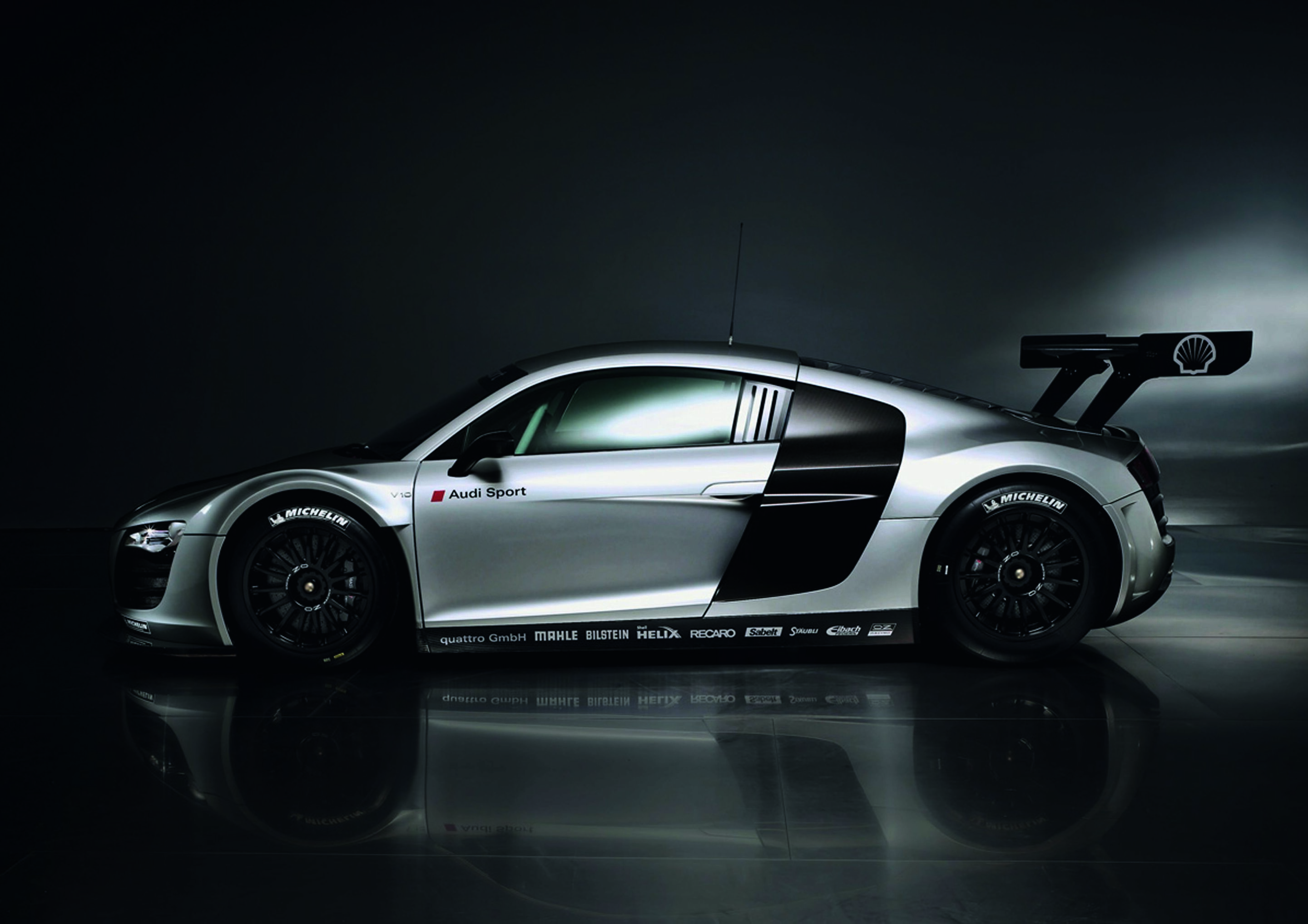 Anniversary magazine Motorsports - Audi R8 LMS - the race car crouches low to the asphalt at only 1.19 metres high.