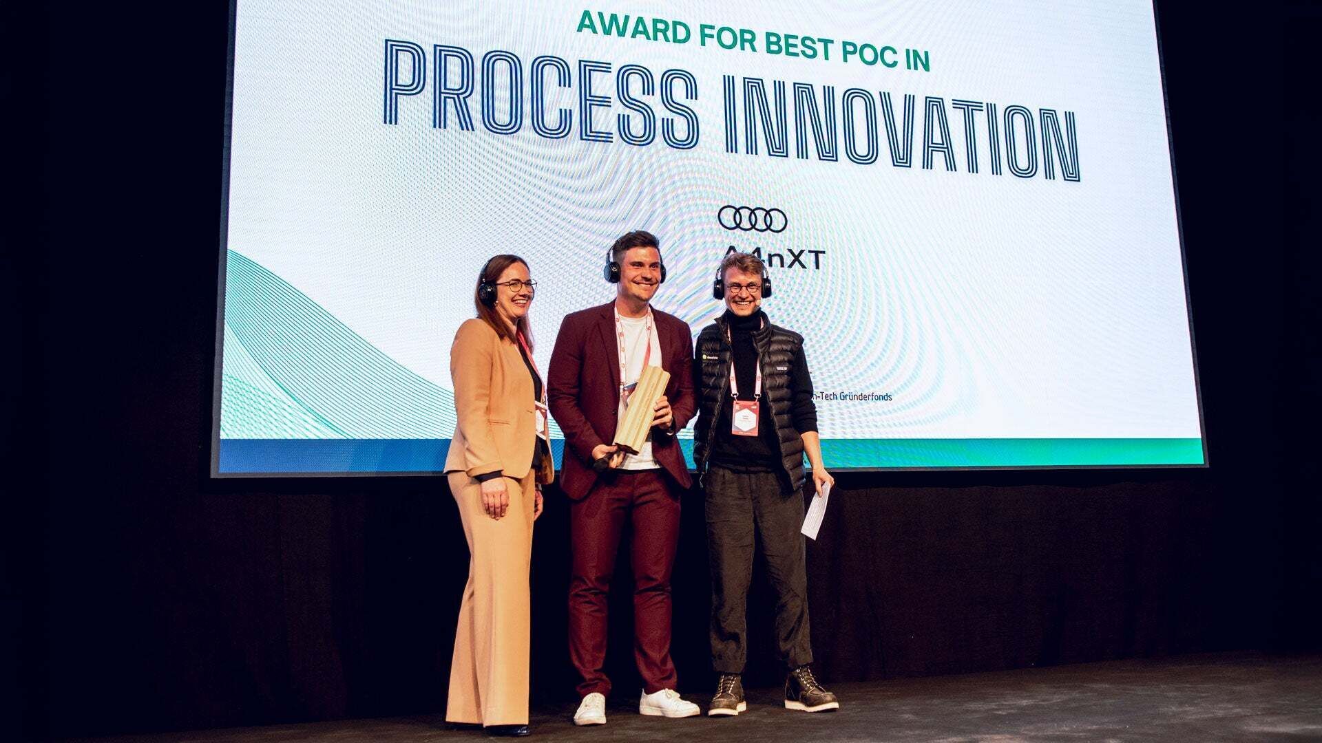 1920x1080_HTGF-GD-Awards2024-4.jpg - Audi Startup Connect wins Venture Clienting Award