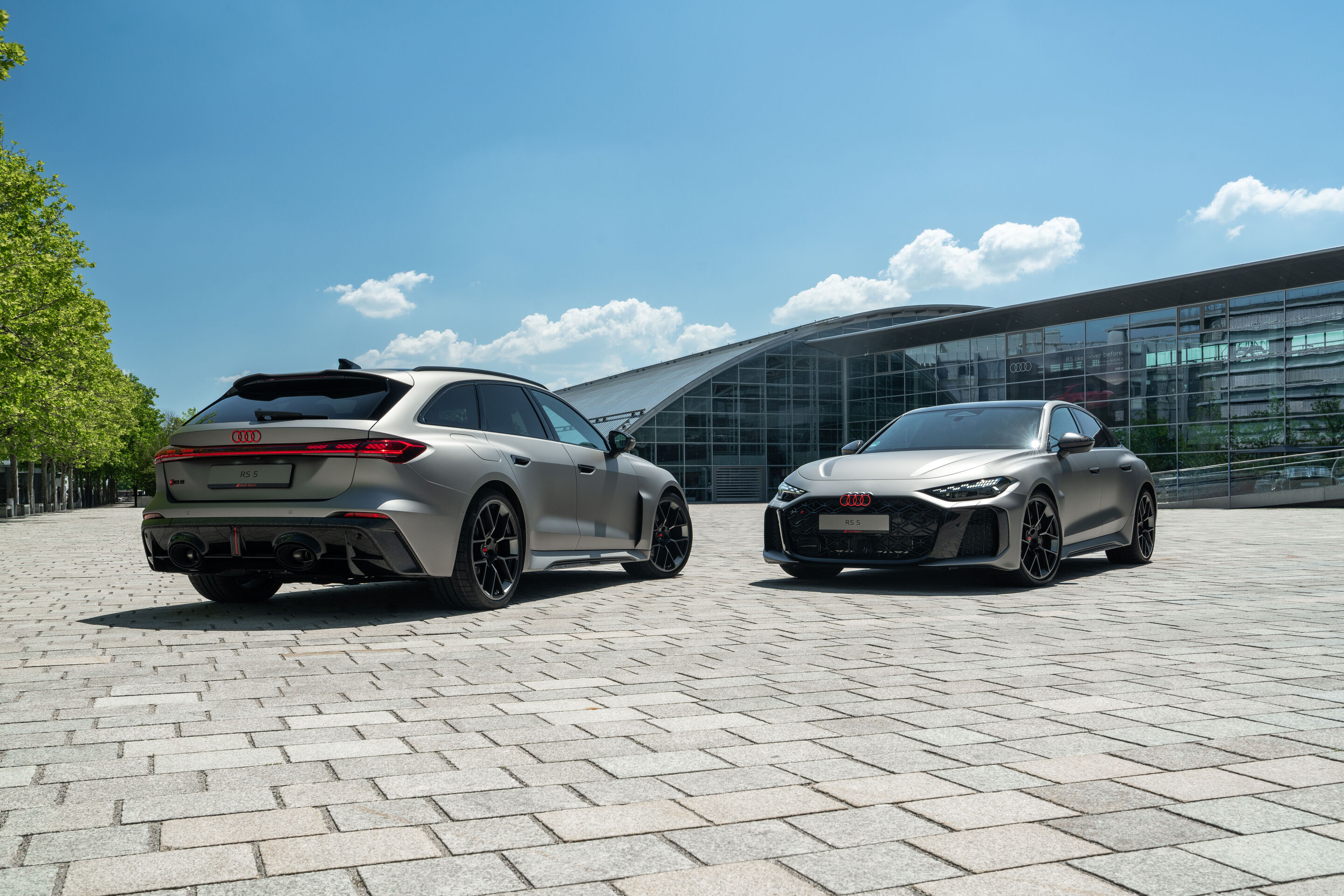 Audi RS 5 featured in the F1® Pirelli Hot Lap - Outdoor static photo, exterior, three-quarter rear view, three-quarter front view
