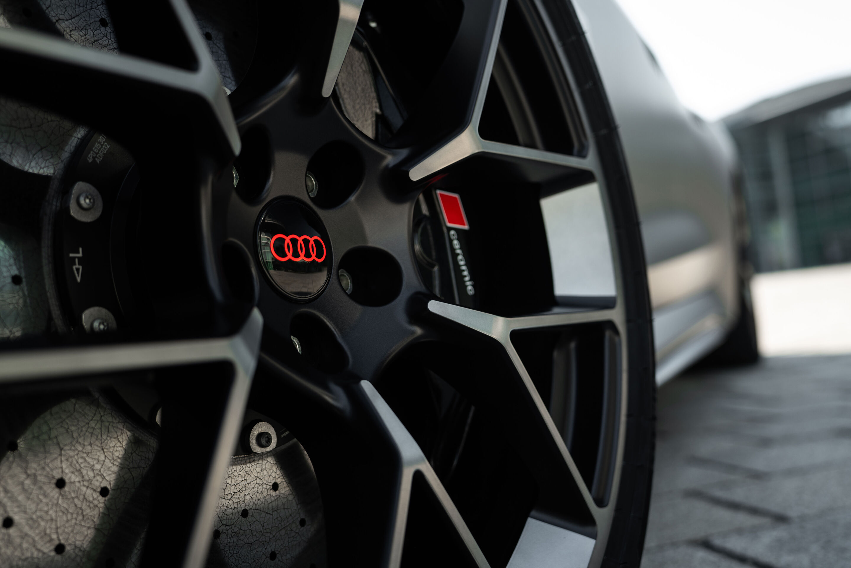Audi RS 5 Avant featured in the F1® Pirelli Hot Lap - Outdoor static photo, exterior, close-up