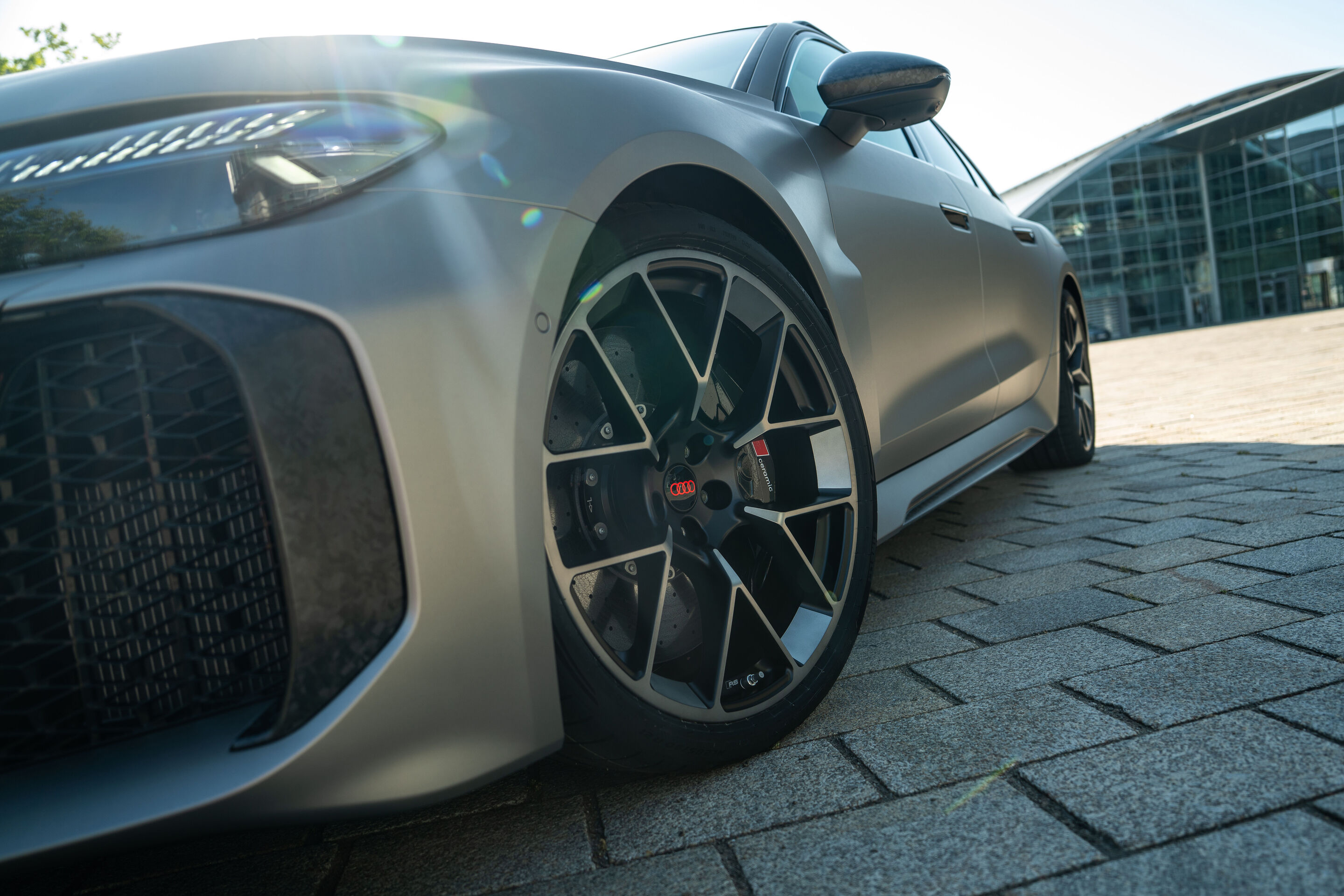 Audi RS 5 Avant featured in the F1® Pirelli Hot Lap - Outdoor static photo, exterior, three-quarter front view