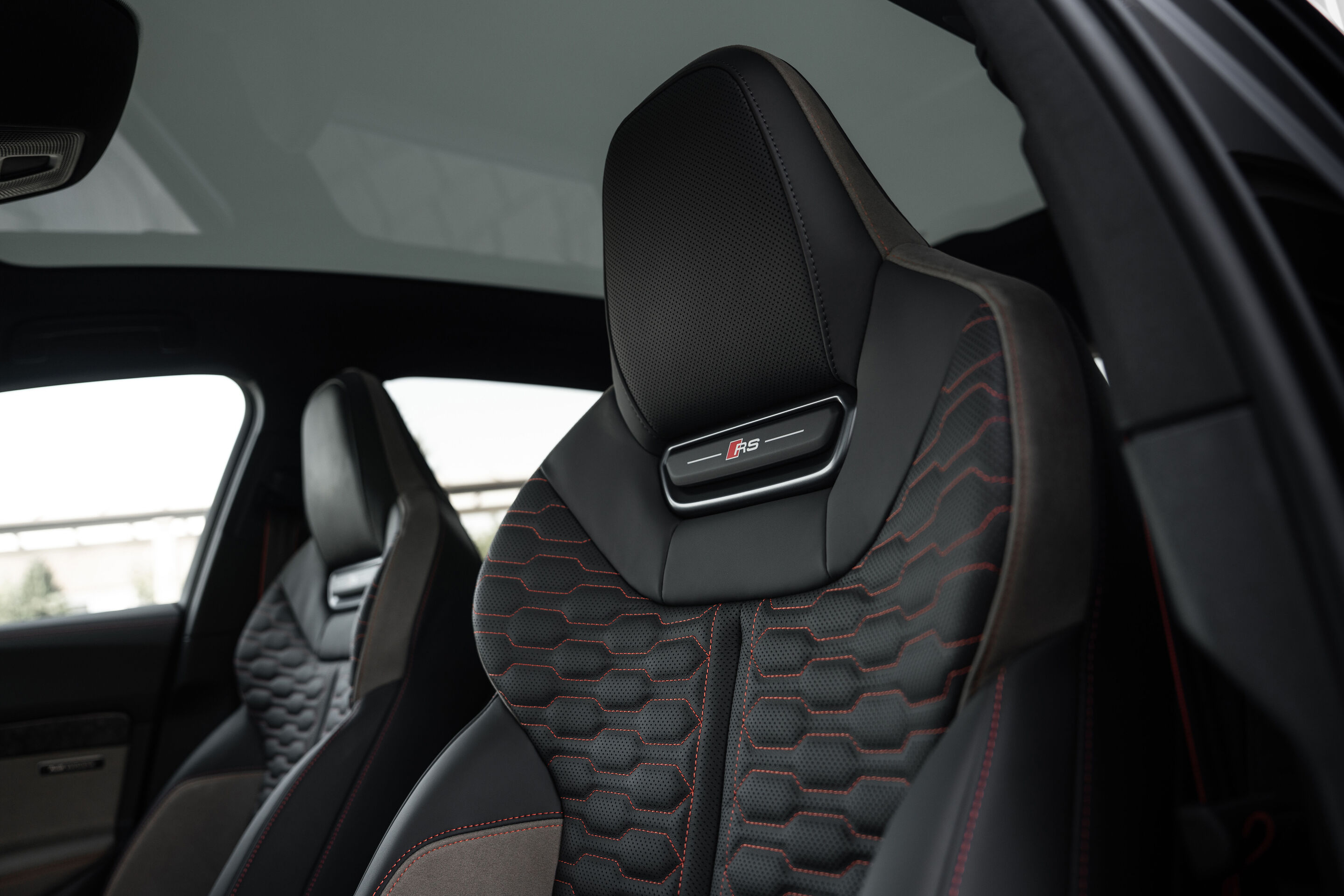 Audi RS 5 Avant featured in the F1® Pirelli Hot Lap - Outdoor static photo, interior
