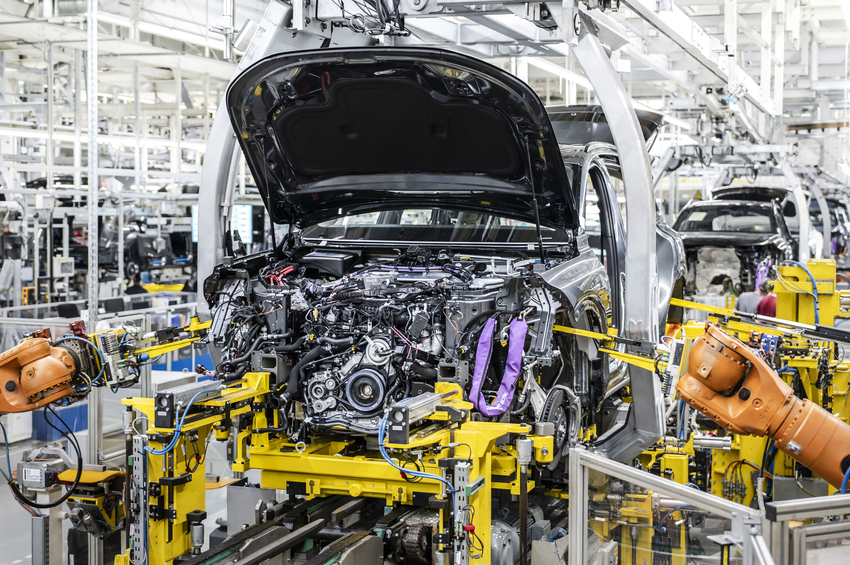 Production of the Audi Q7 at the Bratislava site - Audi has been producing the Audi Q7 in the Slovakian capital of Bratislava since the end of 2005, and its third generation since 2026.
