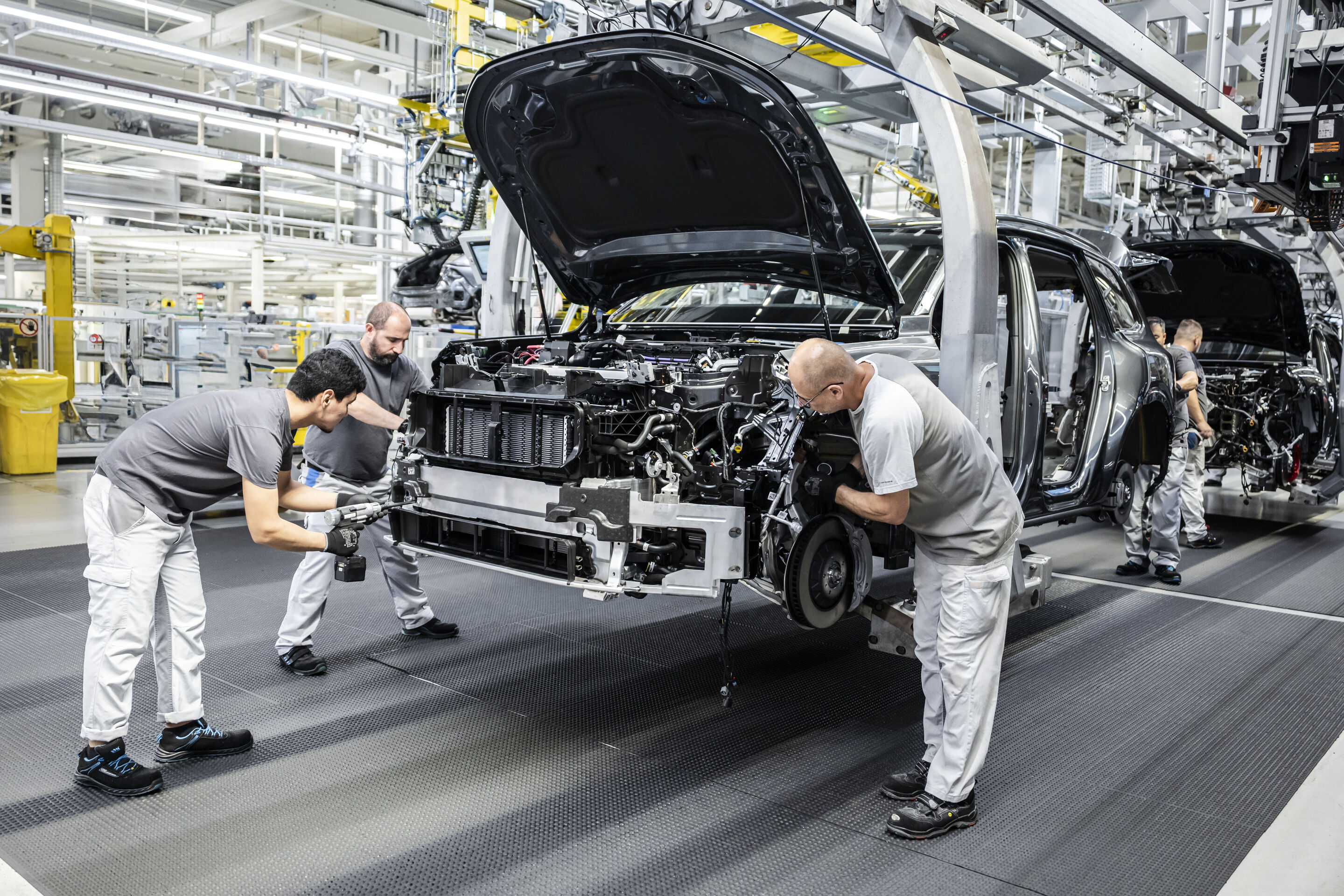 Produktion des Audi Q7 am Standort Bratislava - In der slowakischen Hauptstadt Bratislava produziert Audi seit Ende 2005 den Audi Q7, seit 2026 in seiner dritten Generation.