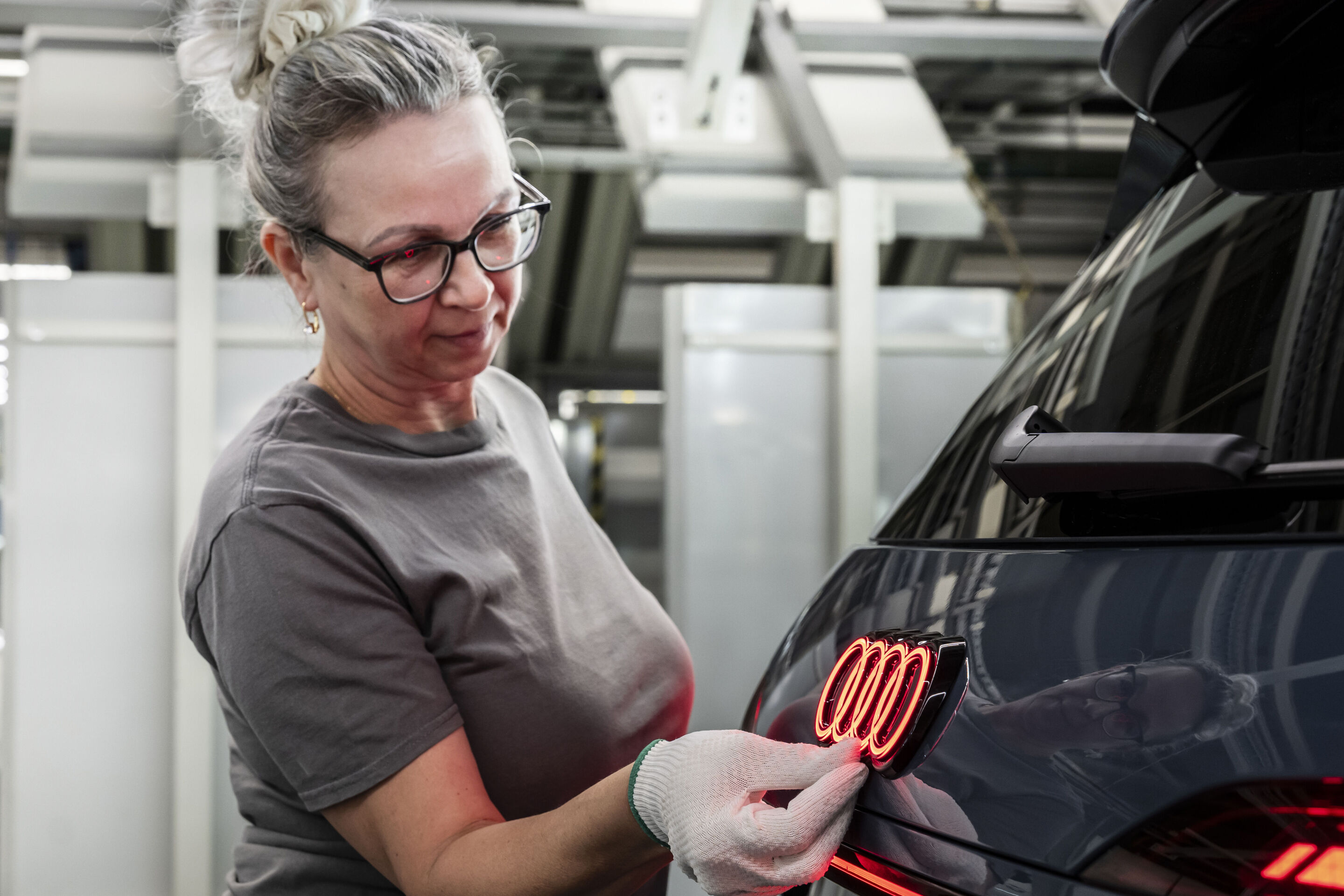 Produktion des Audi Q7 am Standort Bratislava - In der slowakischen Hauptstadt Bratislava produziert Audi seit Ende 2005 den Audi Q7, seit 2026 in seiner dritten Generation.