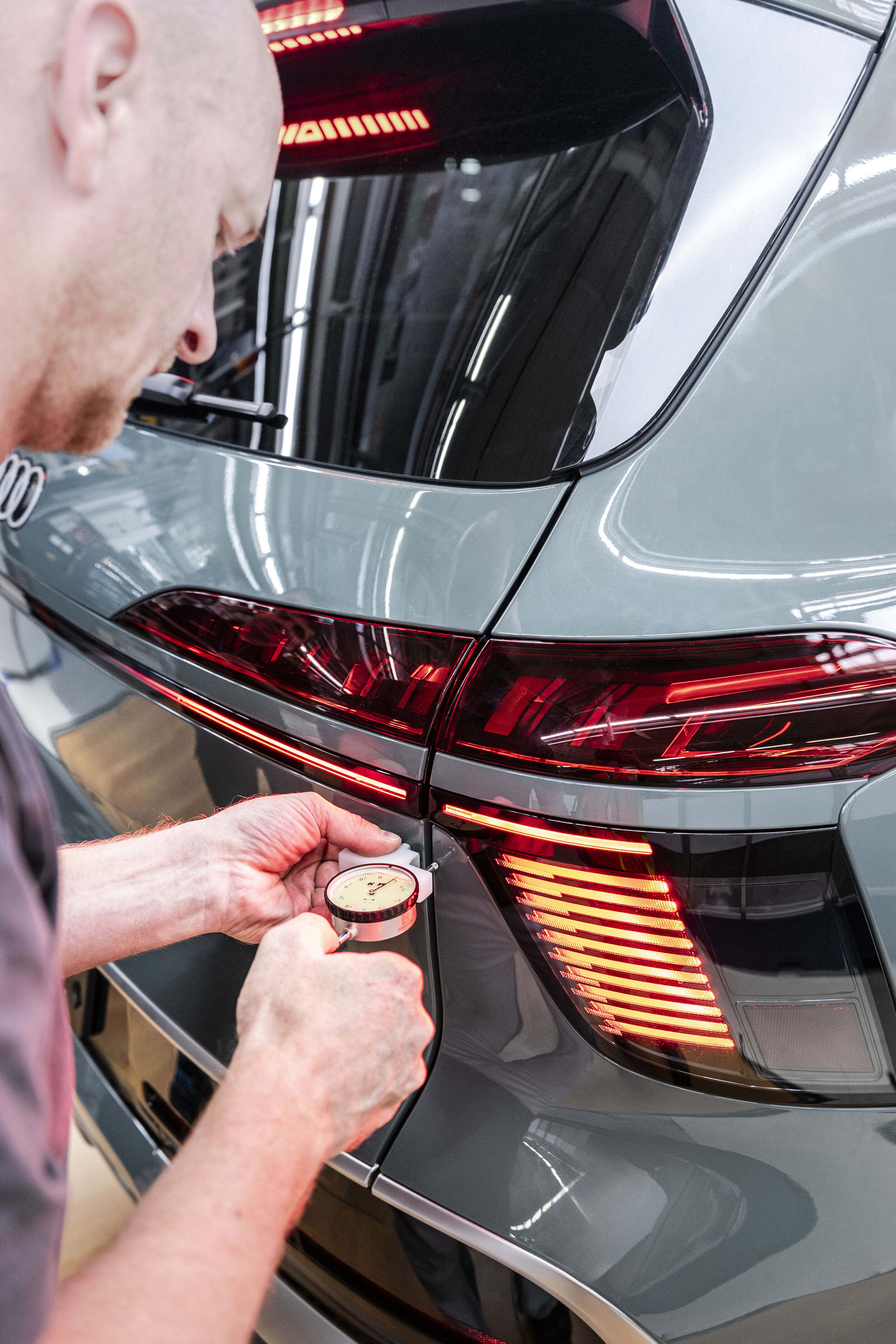 Produktion des Audi Q9 am Standort Bratislava - In der slowakischen Hauptstadt Bratislava produziert Audi seit 2026 neben dem Q7 und dem Q8 auch den neuen Audi Q9. An diesem Standort werden Automobile von vier Konzernmarken unter einem Dach produziert.