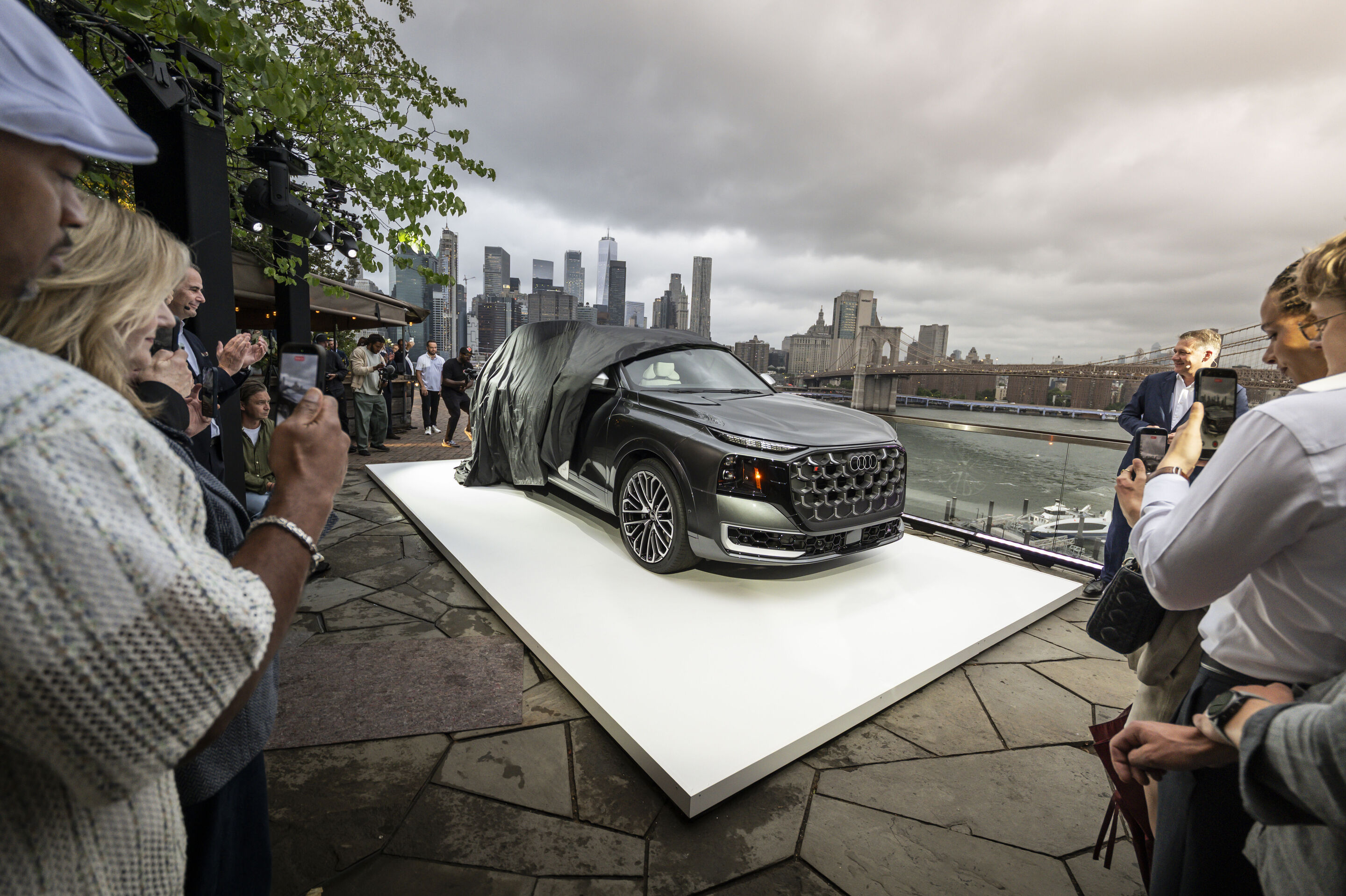 Neue Spitze im Audi Portfolio: Mit dem Q9 präsentiert die Marke mit den vier Ringen ihren ersten großen Full-Size-SUV - Impressionen von der Medien-Weltpremiere in New York City