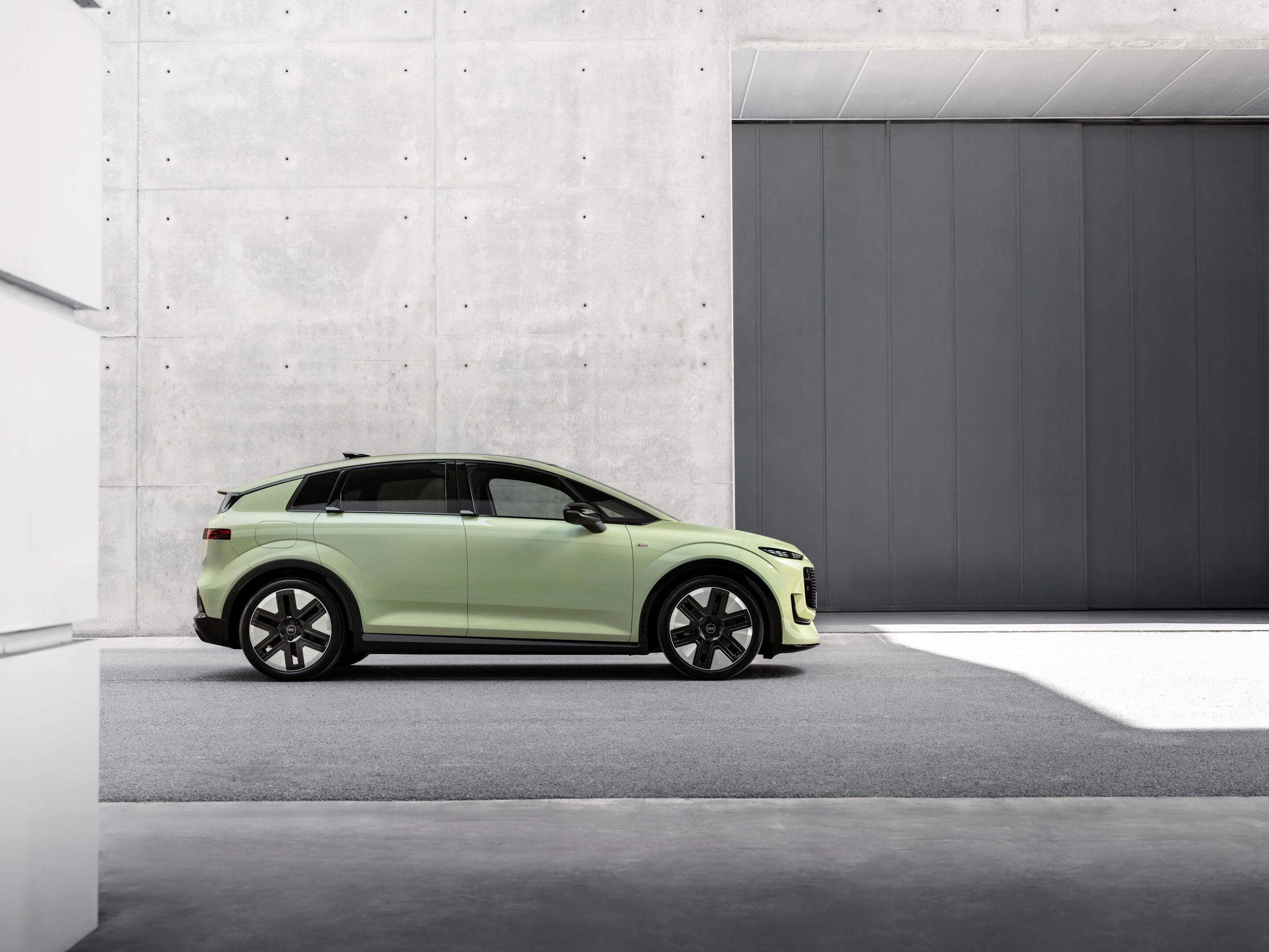 Audi A2 e-tron - Colour: pistachio green, outdoor static shot, exterior, side view