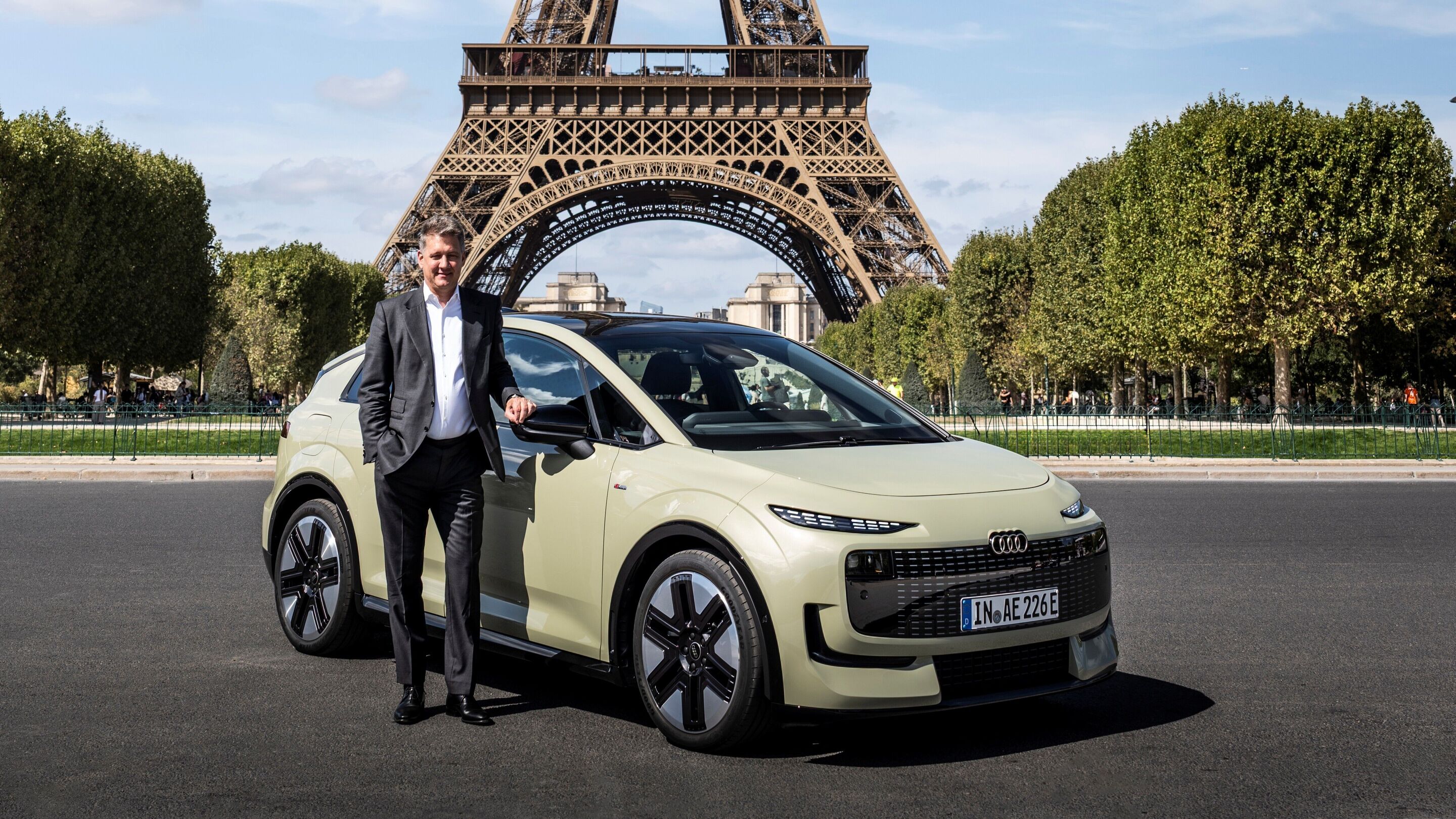 Audi presents the A2 e-tron - Audi CEO Gernot Döllner presents the Audi A2 e-tron in Paris.
