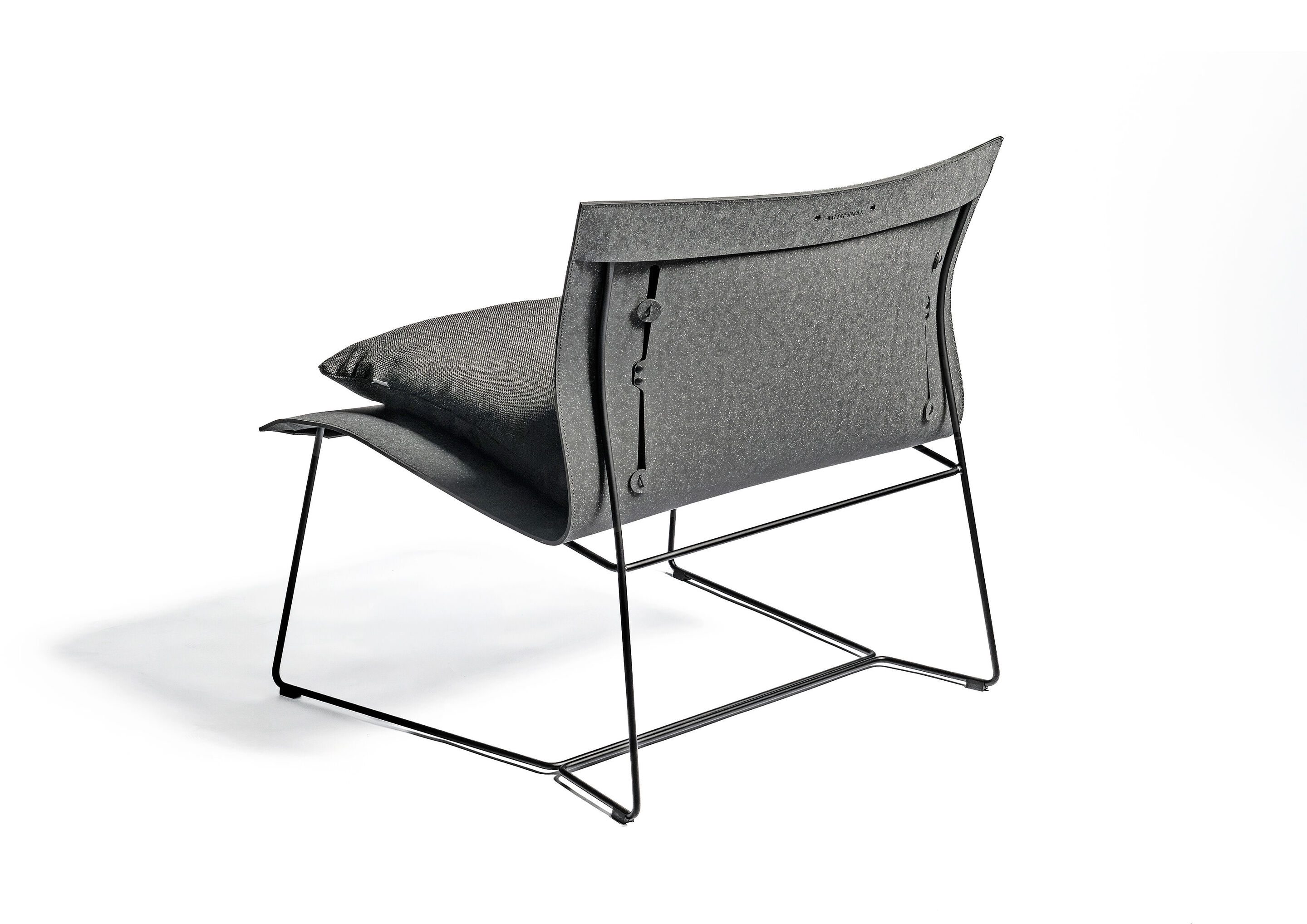 Audi Corporate Architecture: Cuoio Lounge Chair, rear view - Audi Corporate Architecture: Cuoio Lounge Chair, rear view