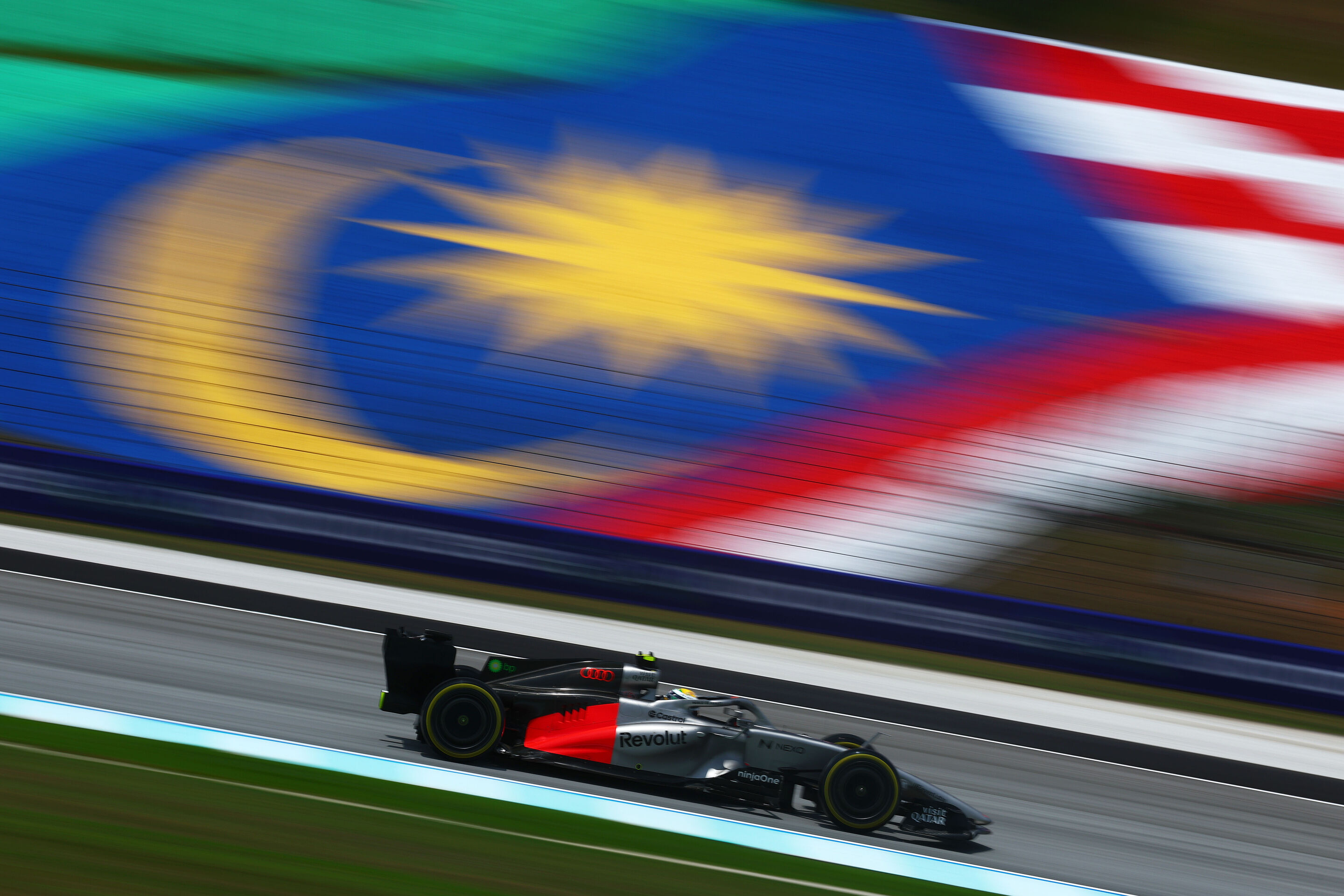 Audi Revolut F1 Team: Bahrain Grand Prix in Malaysia - Audi R26 #5, Gabriel Bortoleto