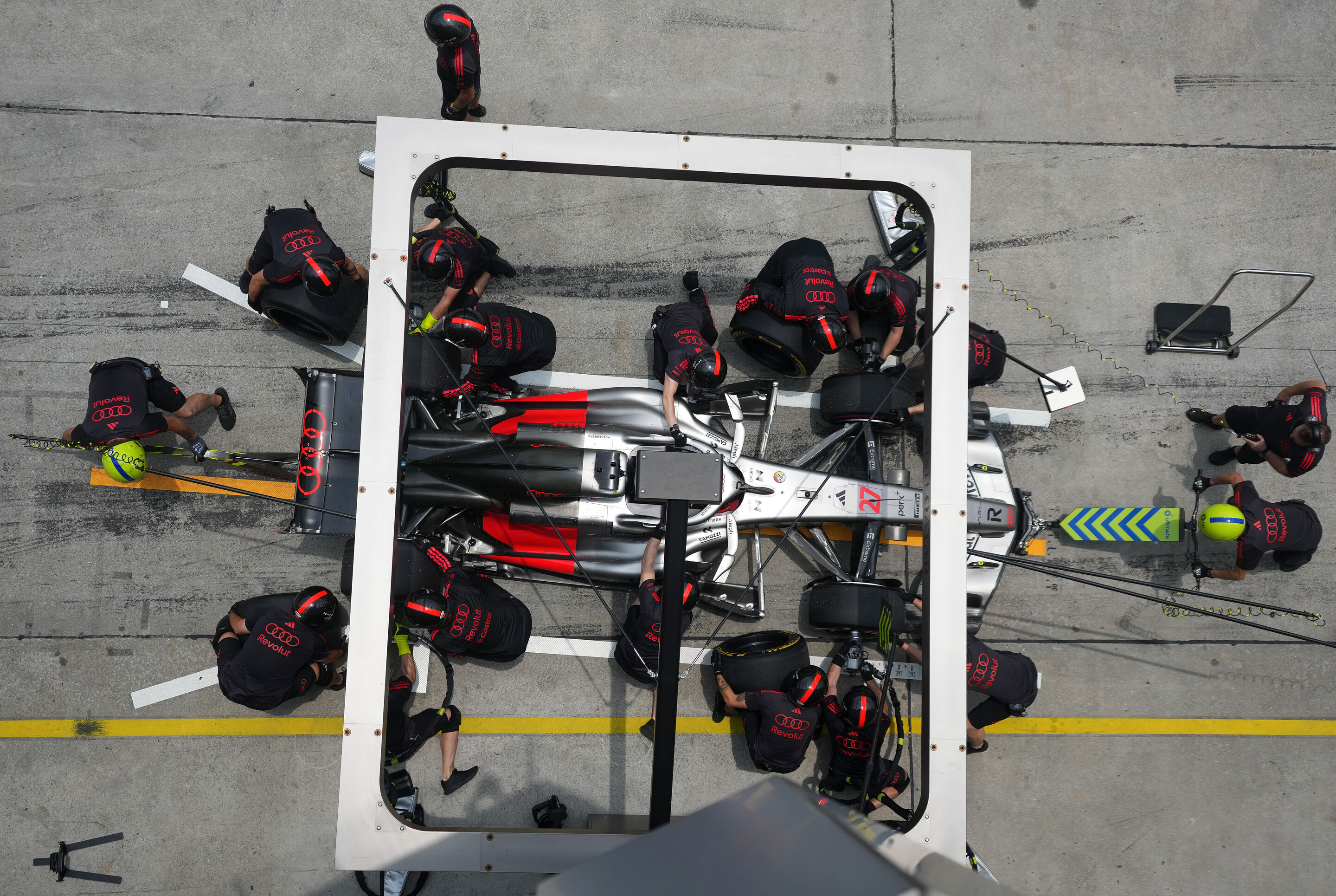 Audi Revolut F1 Team: Bahrain Grand Prix in Malaysia - Audi R26 #27, Nico Hulkenberg