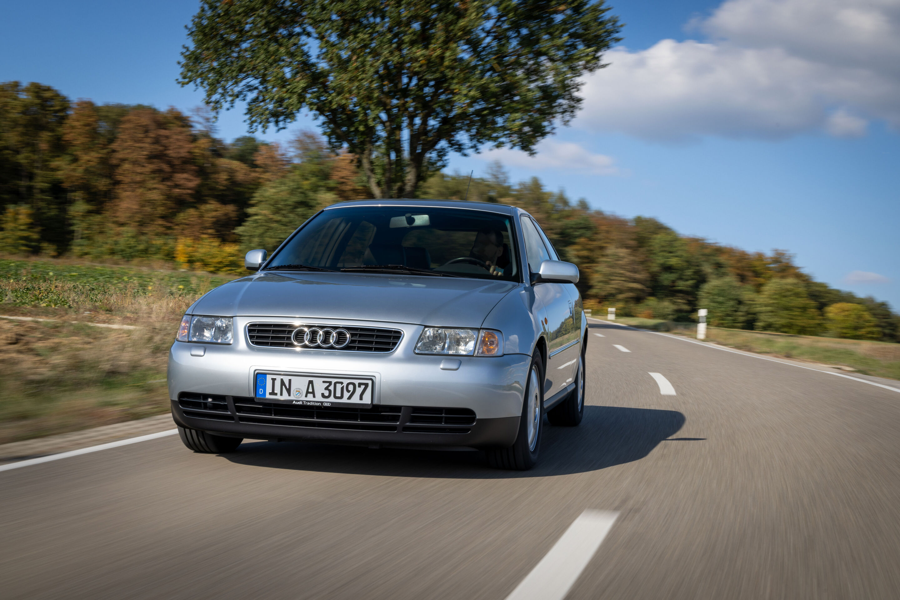 30 Jahre Audi A3 - Audi A3 von 1997 in Alusilber Metallic