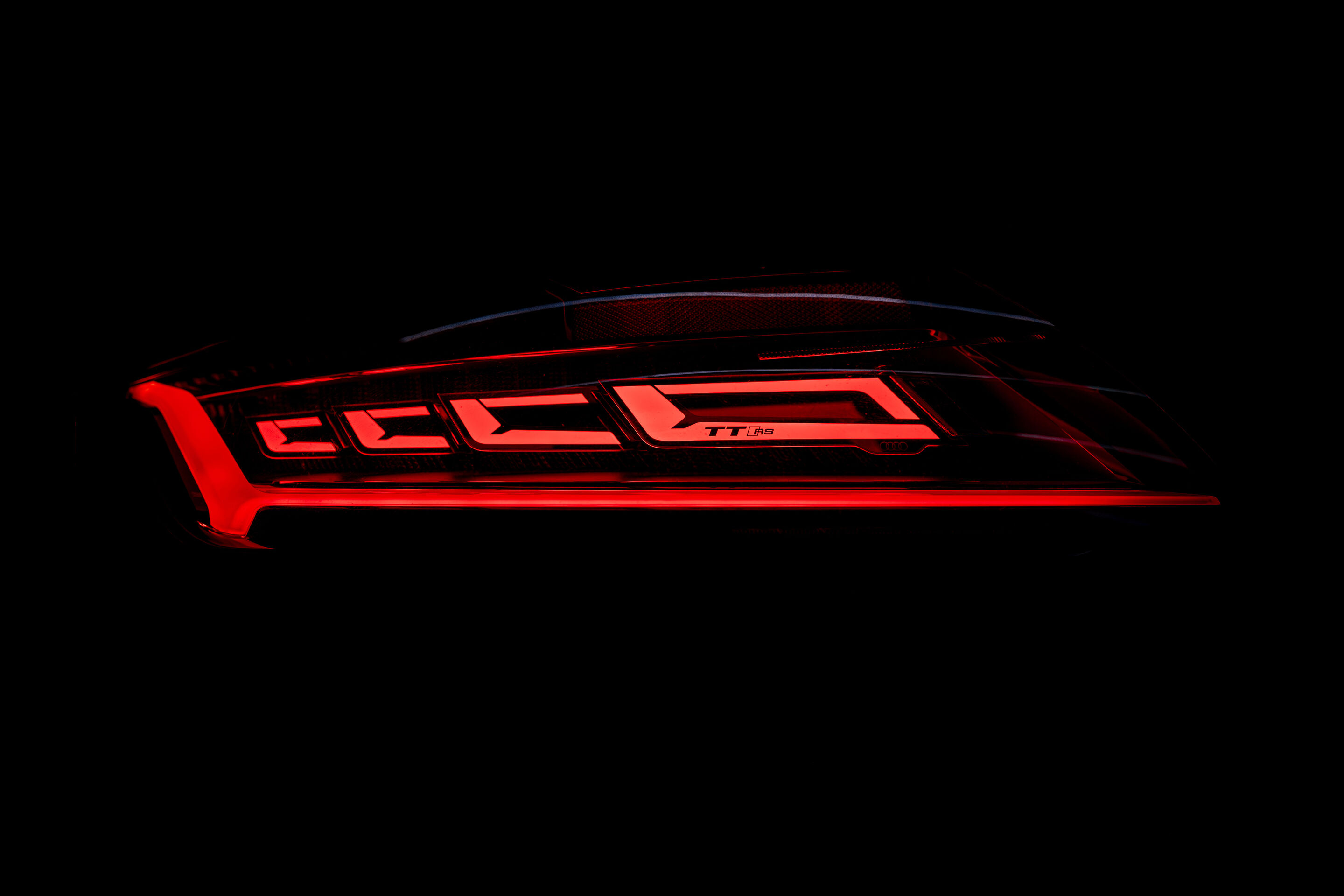 Audi OLED lighting technology - first OLED rear light in the Audi TT RS
