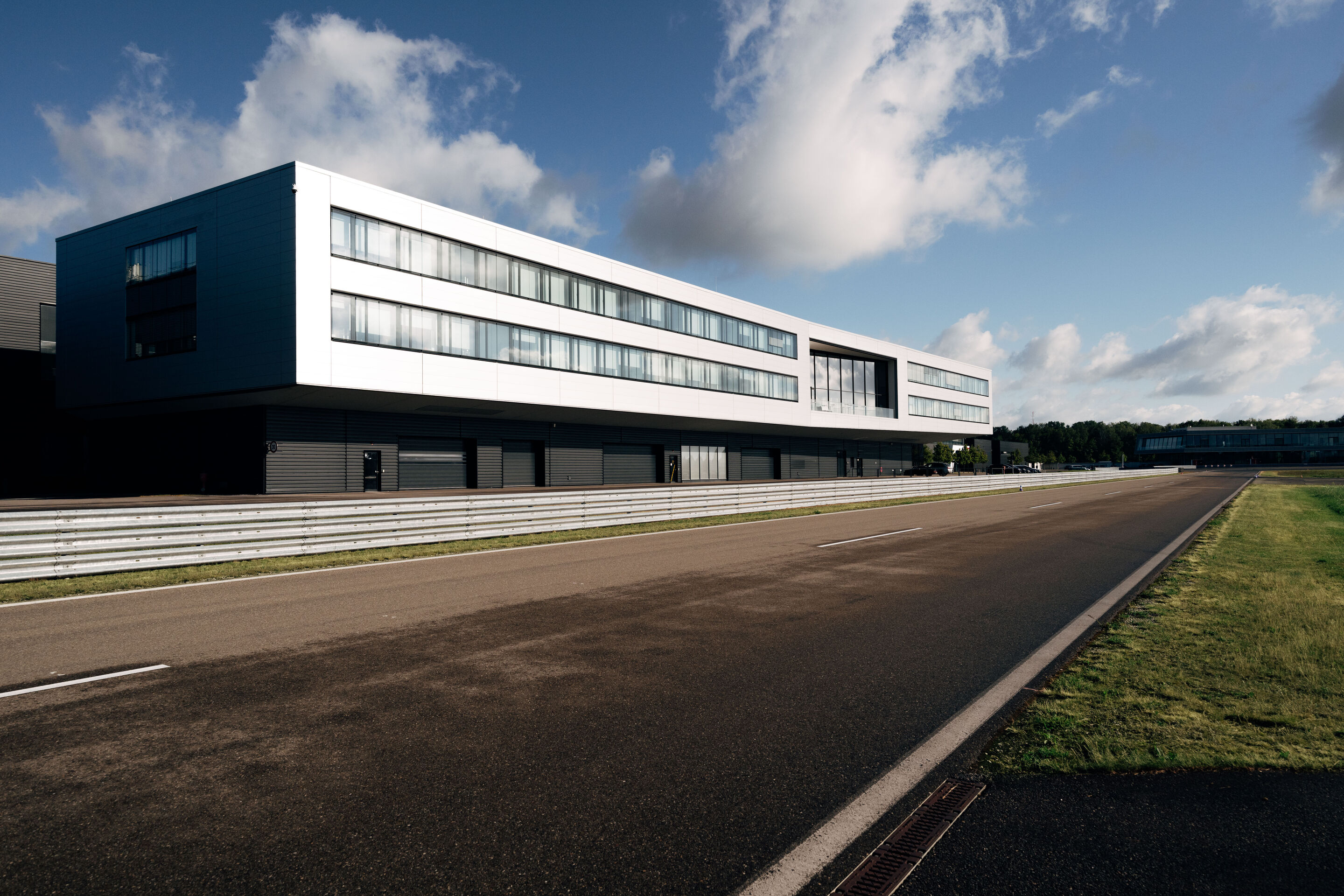 Audi Formula Racing GmbH (AFR) - The FIA awarded a three-star environmental certification to Audi’s Formula 1 power unit development site in Neuburg – the highest level under FIA guidelines.