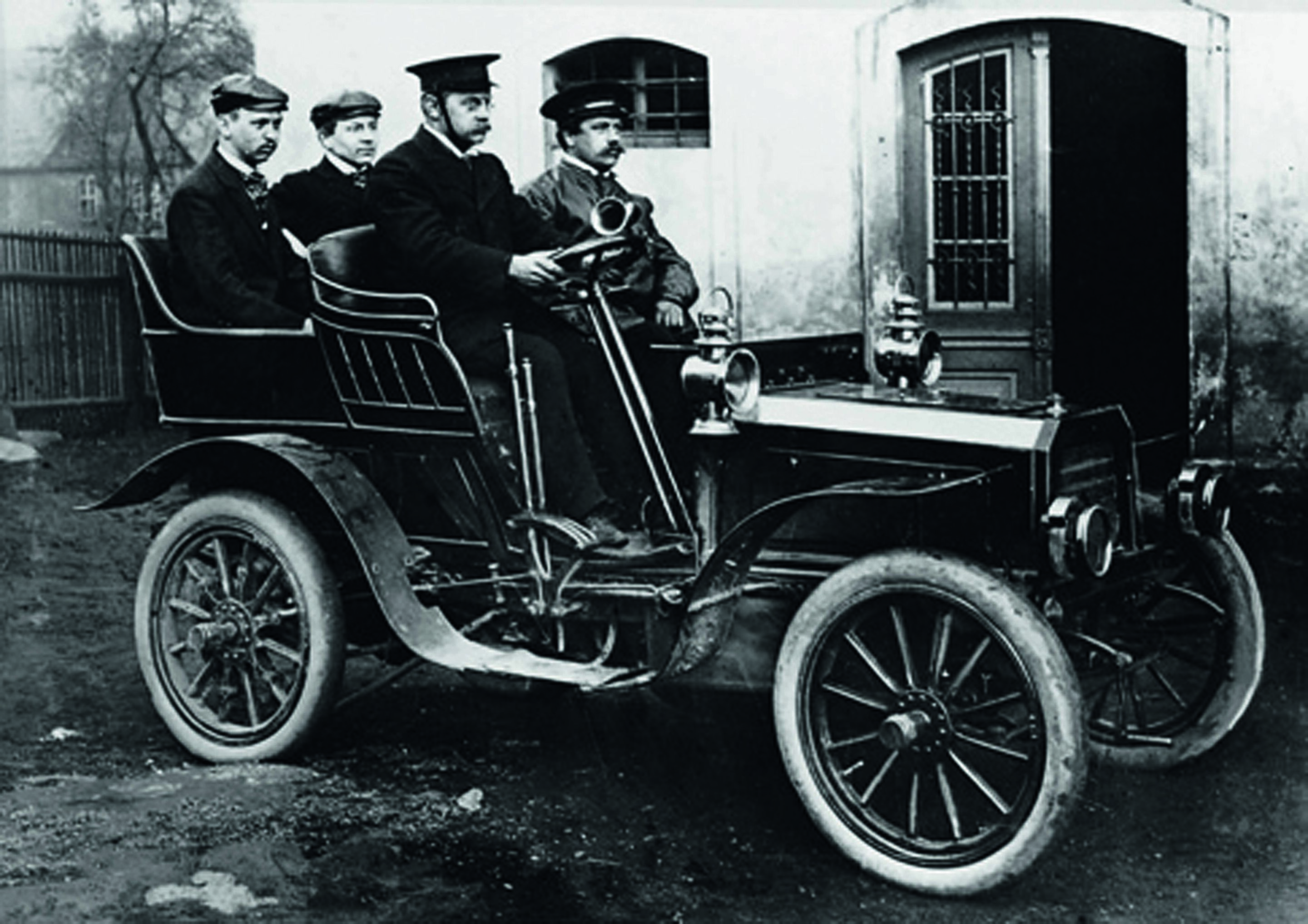 Anniversary magazine History - The first Horch from Saxony - the Model 2 from 1902/1903
