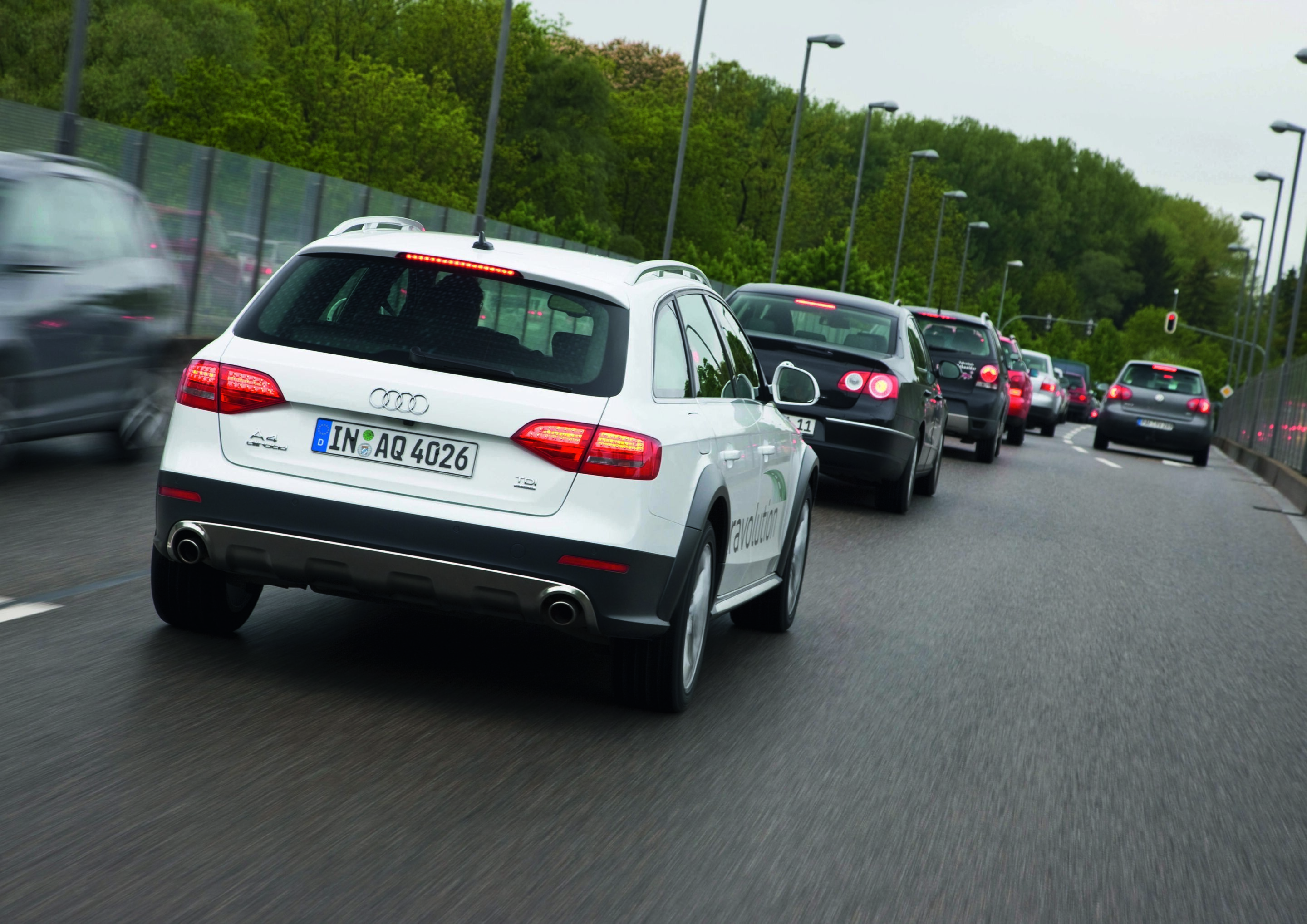 Efficient urban driving – the Audi travolution project - travolution - Traffic information, traffic jam