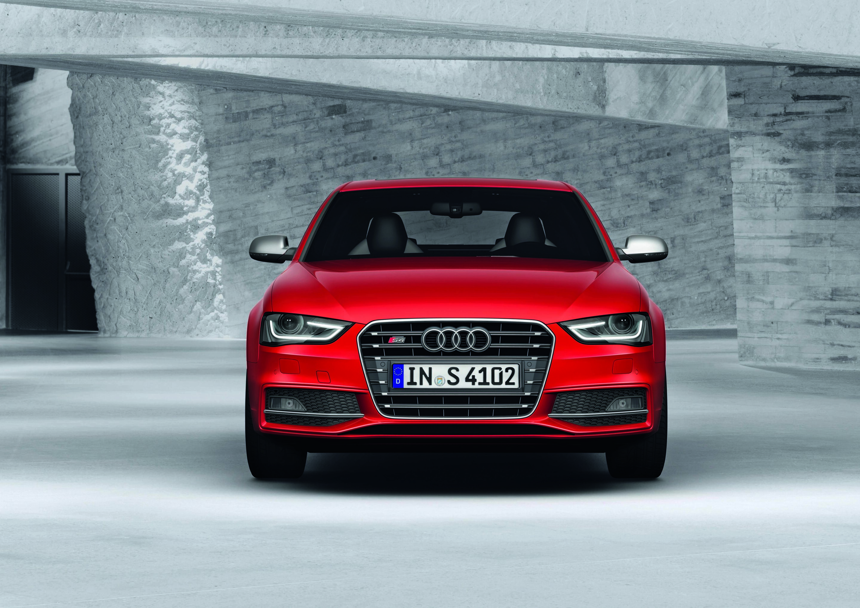 Audi S4 - Colour: Misano Red
