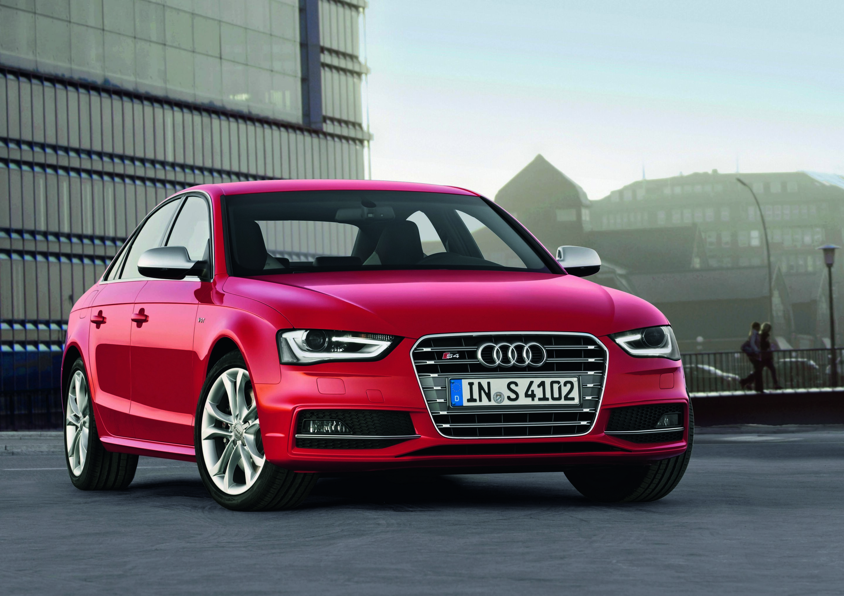 Audi S4 - Colour: Misano Red