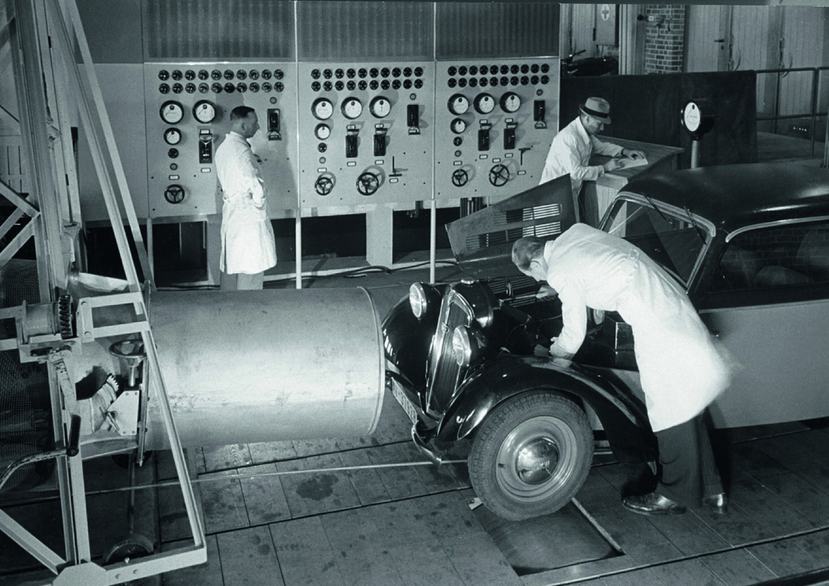 Jubiläumsmagazin Historie - Auto Union - Zentrale Versuchsanstalt Chemnitz: Versuche zur Durchströmung des Kühlers