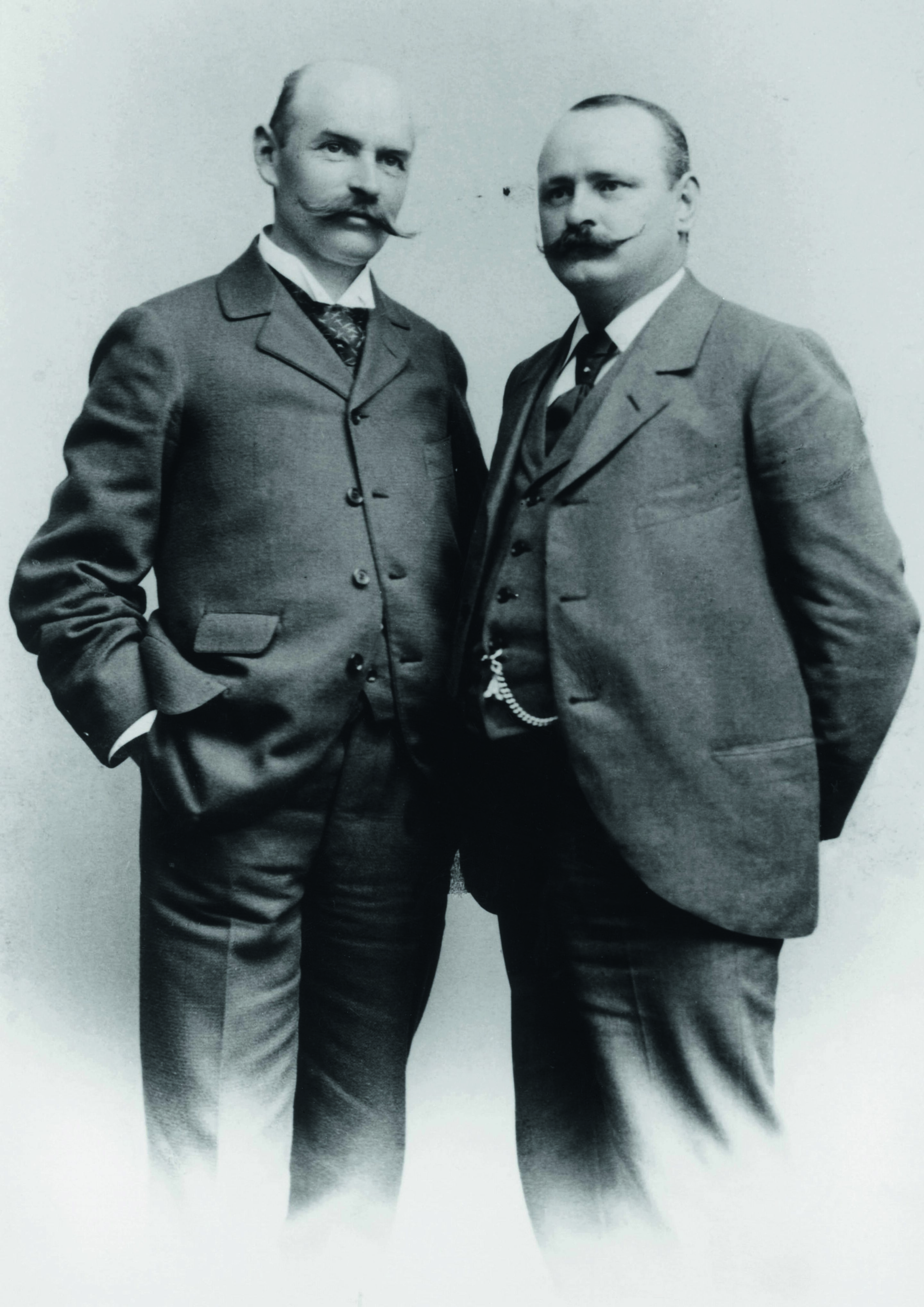 Jubiläumsmagazin Historie - Wanderer - die Gründer: Johann Baptist Winklhofer (links) und Richard Adolf Jaenicke